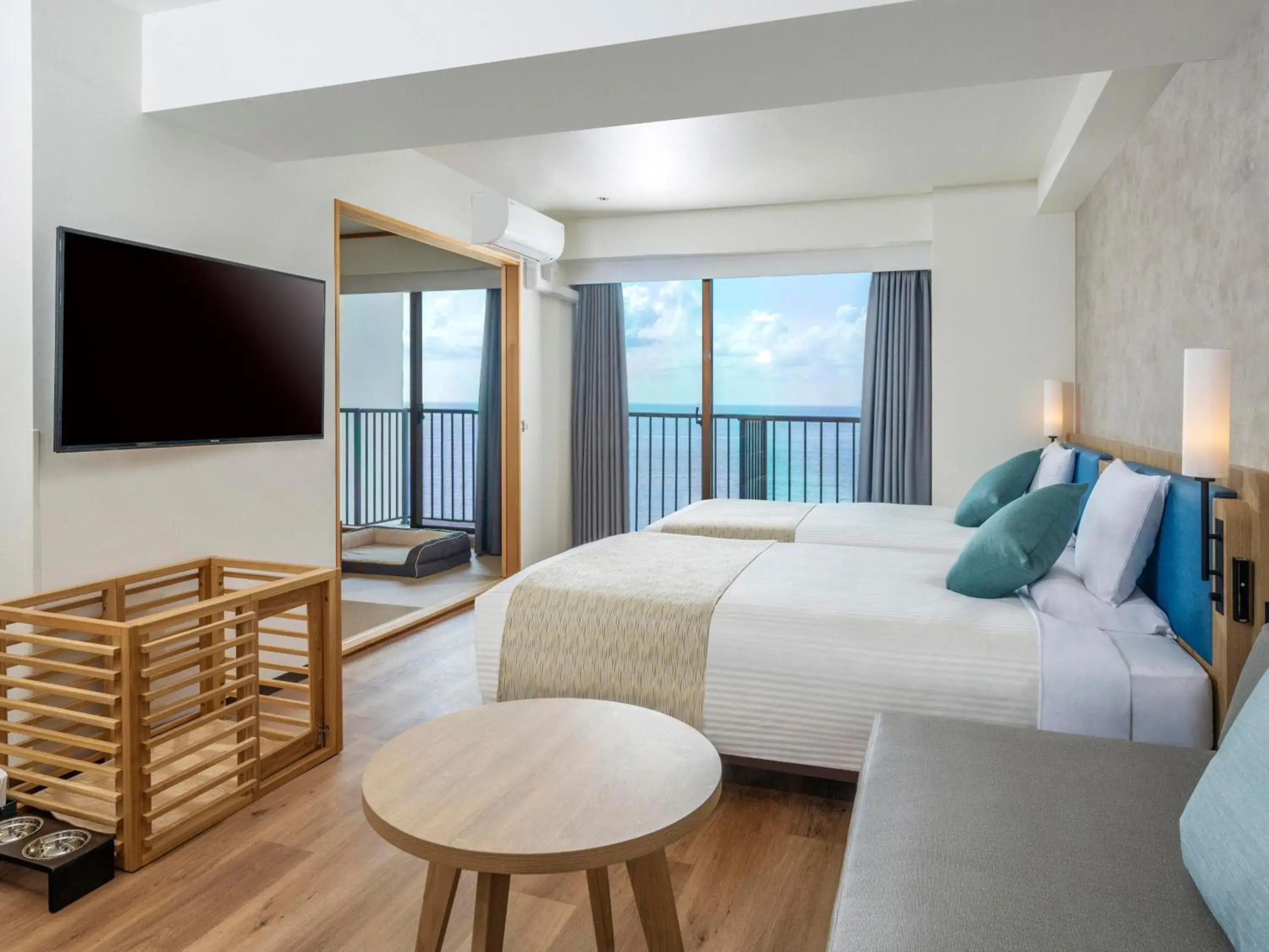 Photo of the whole room, Bed in Atagawa Ocean Resort Photo of the whole room, Bed in Atagawa Ocean Resort