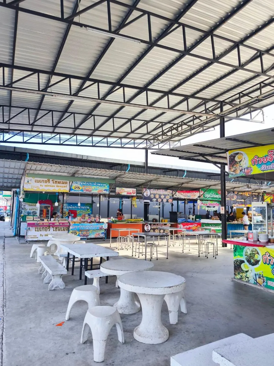 Restaurant/places to eat in Hideaway Resort Banchang