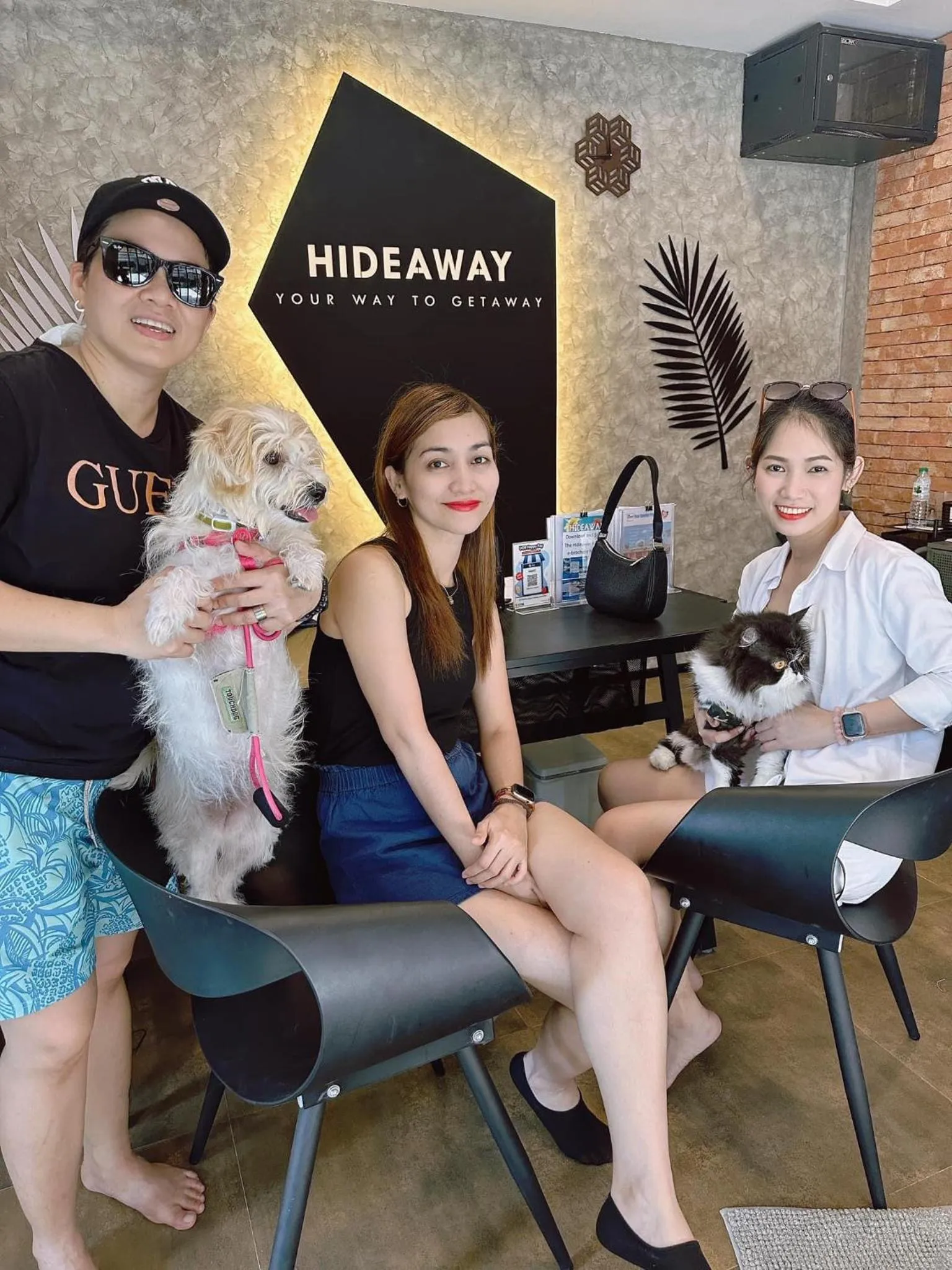 Pets in Hideaway Resort Banchang