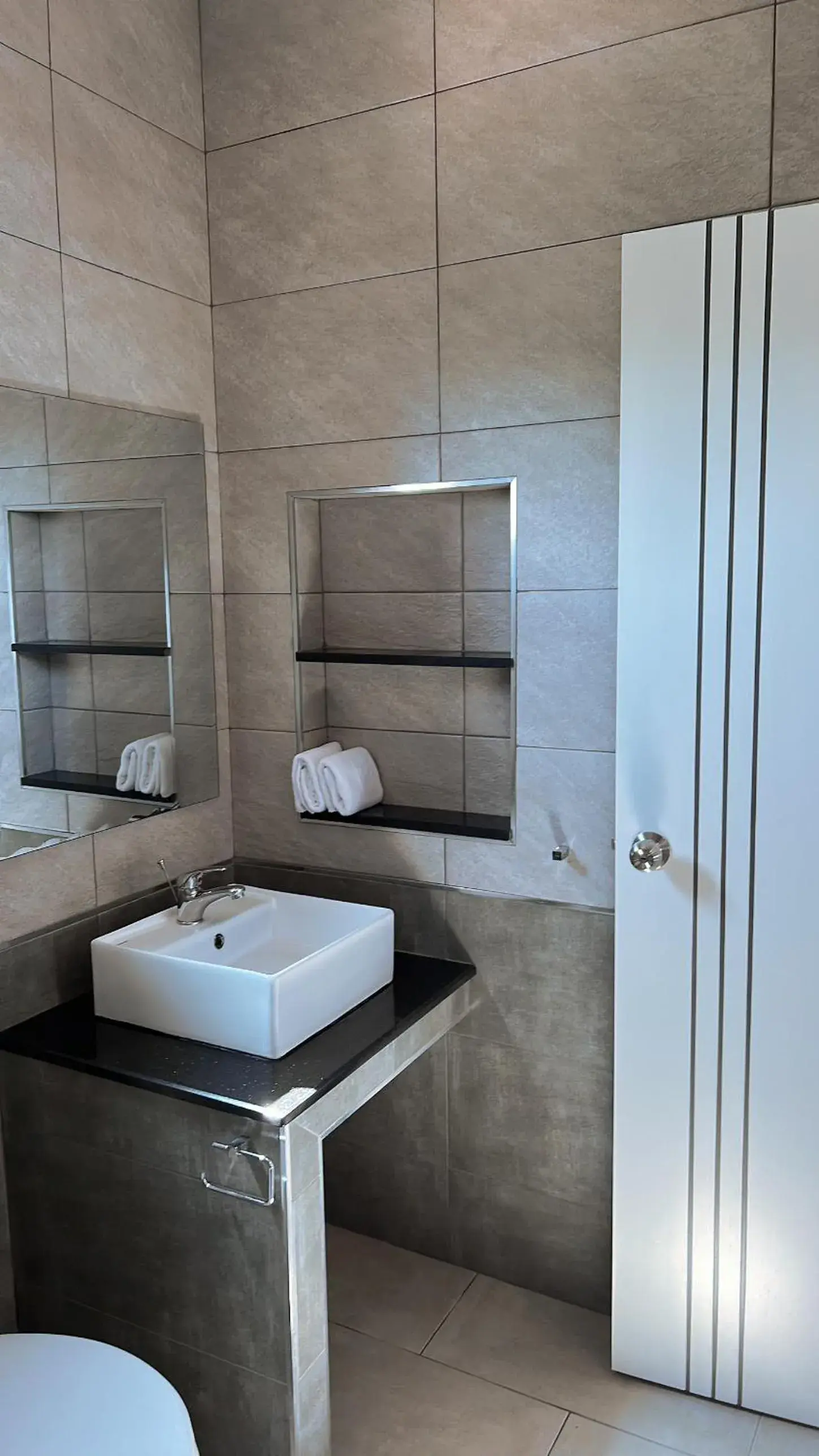 Bathroom in Hideaway Resort Banchang Bathroom in Hideaway Resort Banchang