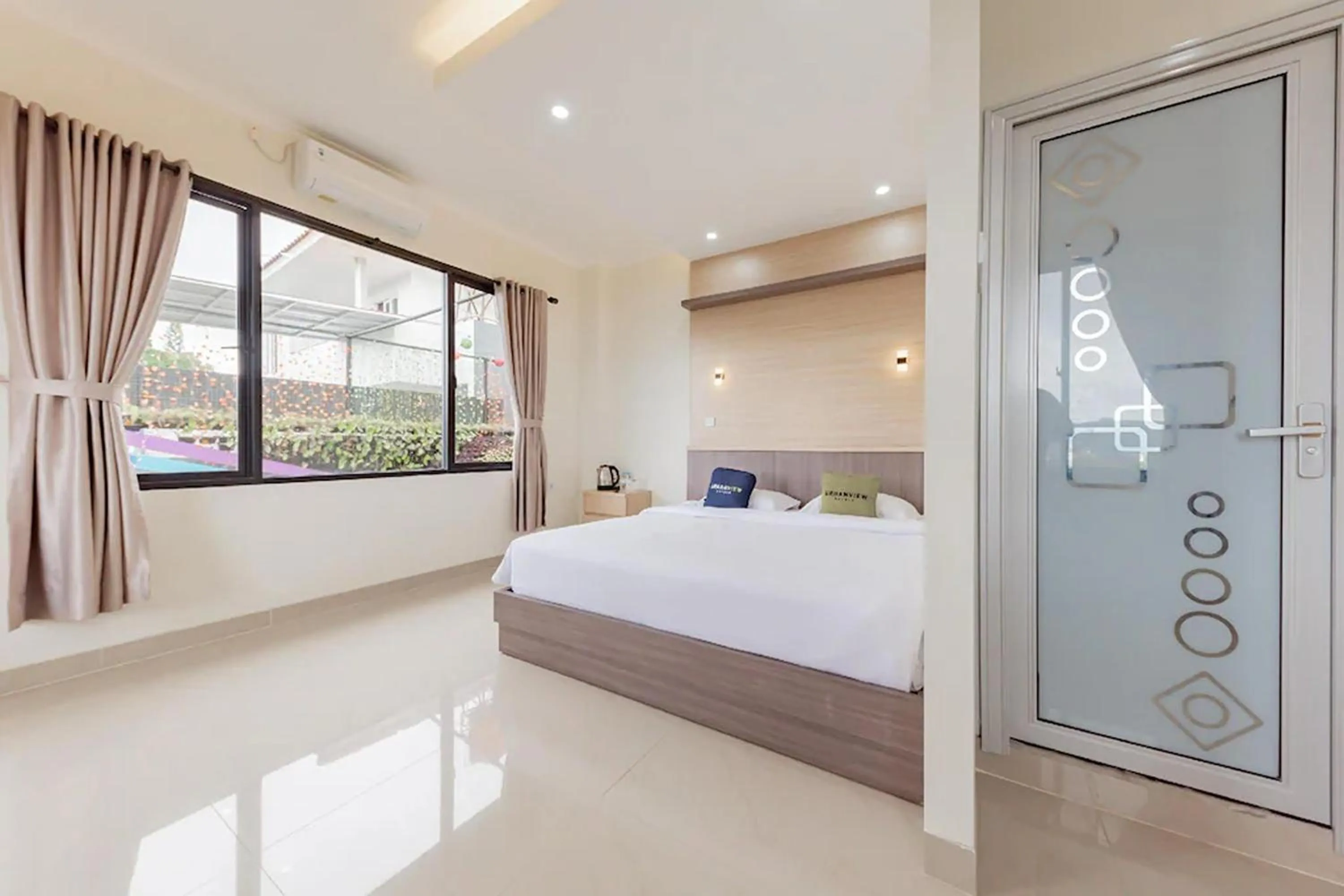 Bedroom, Bed in Mamifokobo Hotel & Glamping