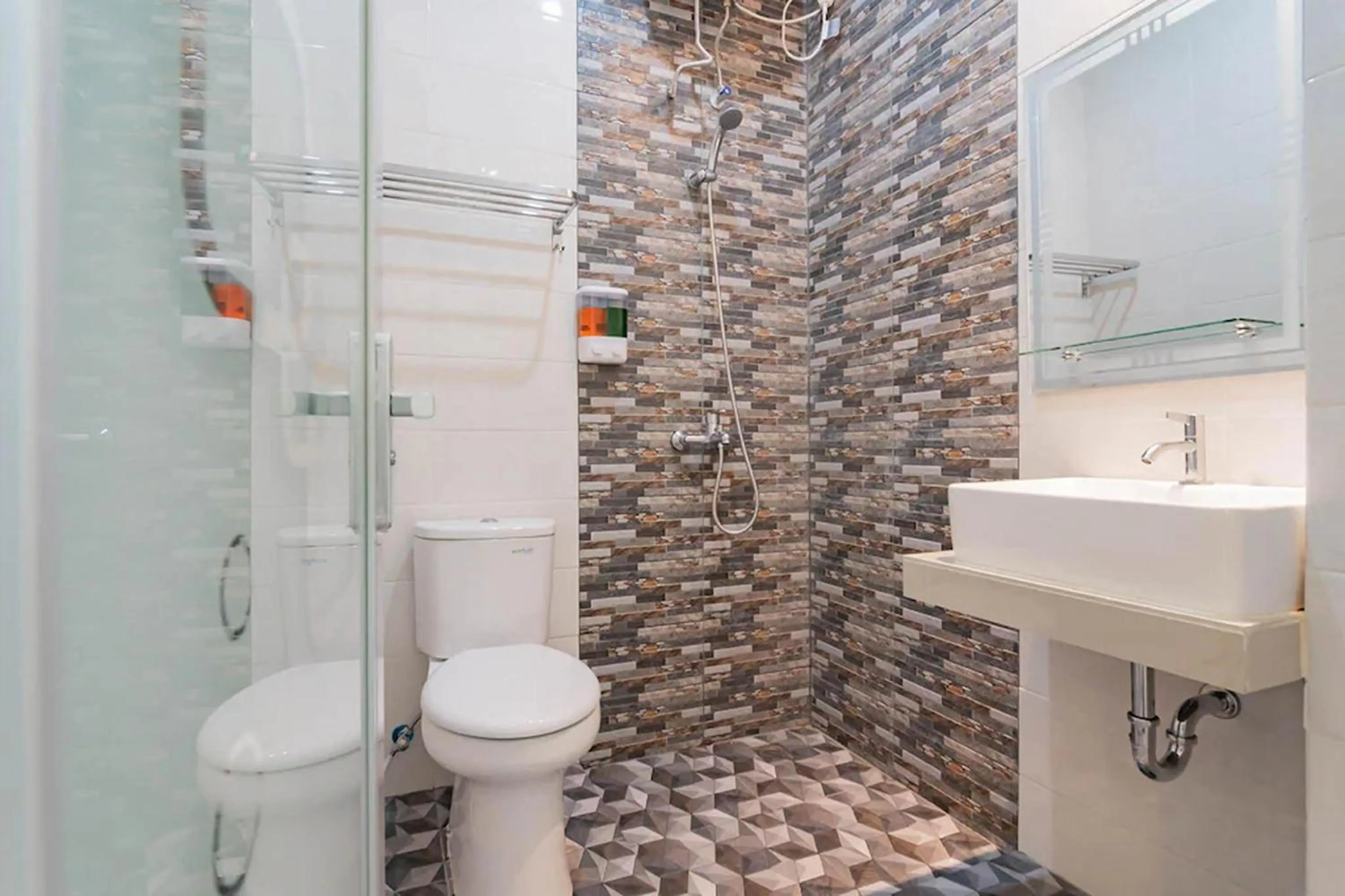 Bathroom in Mamifokobo Hotel & Glamping