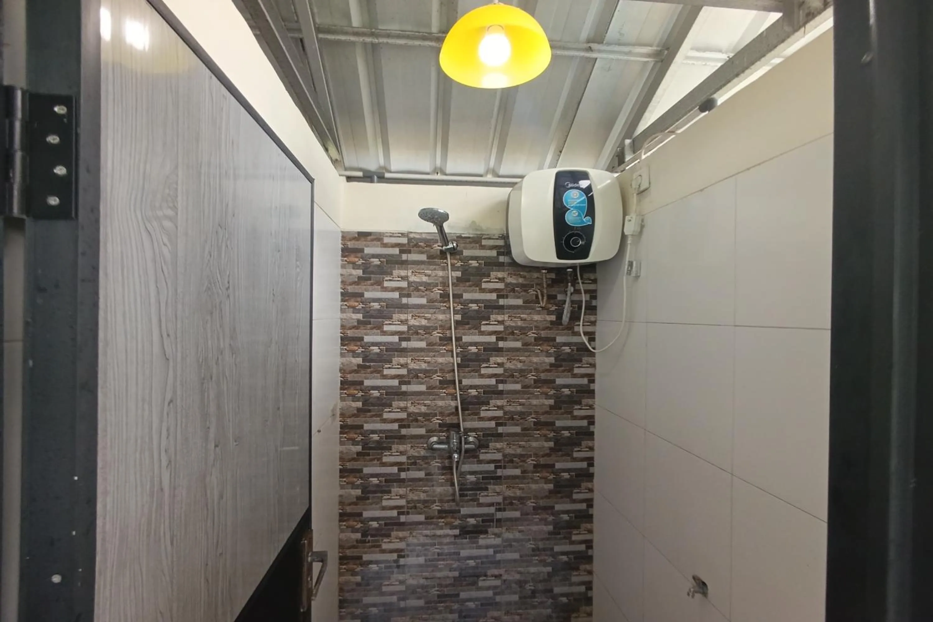 Bathroom in Mamifokobo Hotel & Glamping