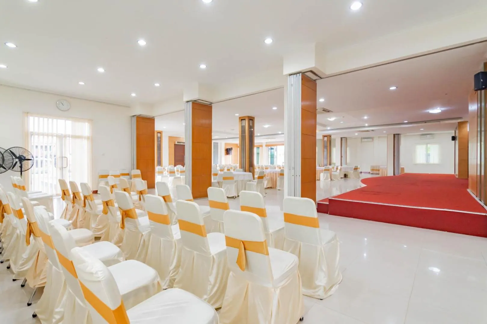 Banquet/Function facilities in Urbanview Hotel Syariah Dapen Pontianak by RedDoorz