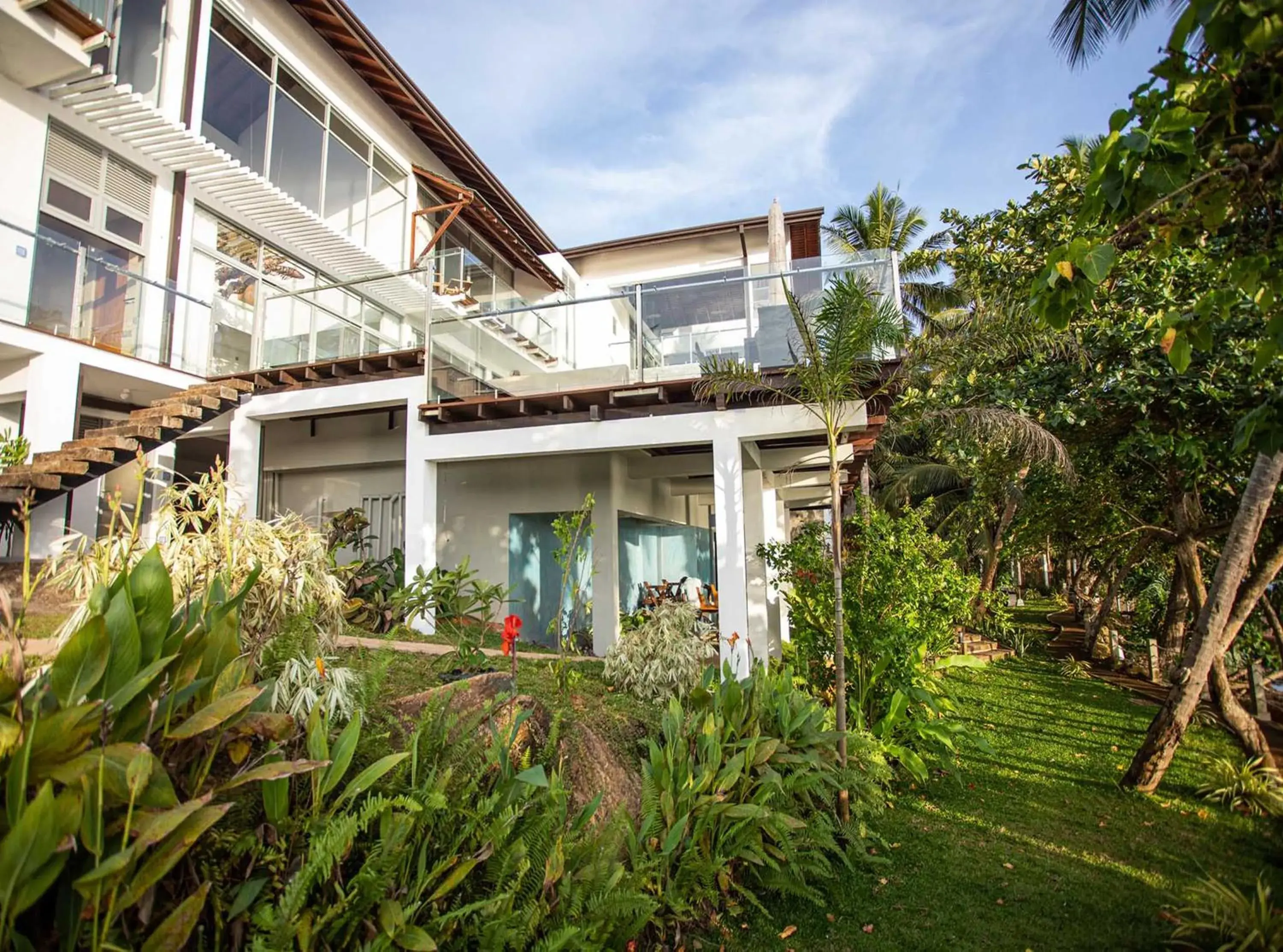 Property building in Beacon By The Bay Villas and Suites by the Clarks Property building in Beacon By The Bay Villas and Suites by the Clarks