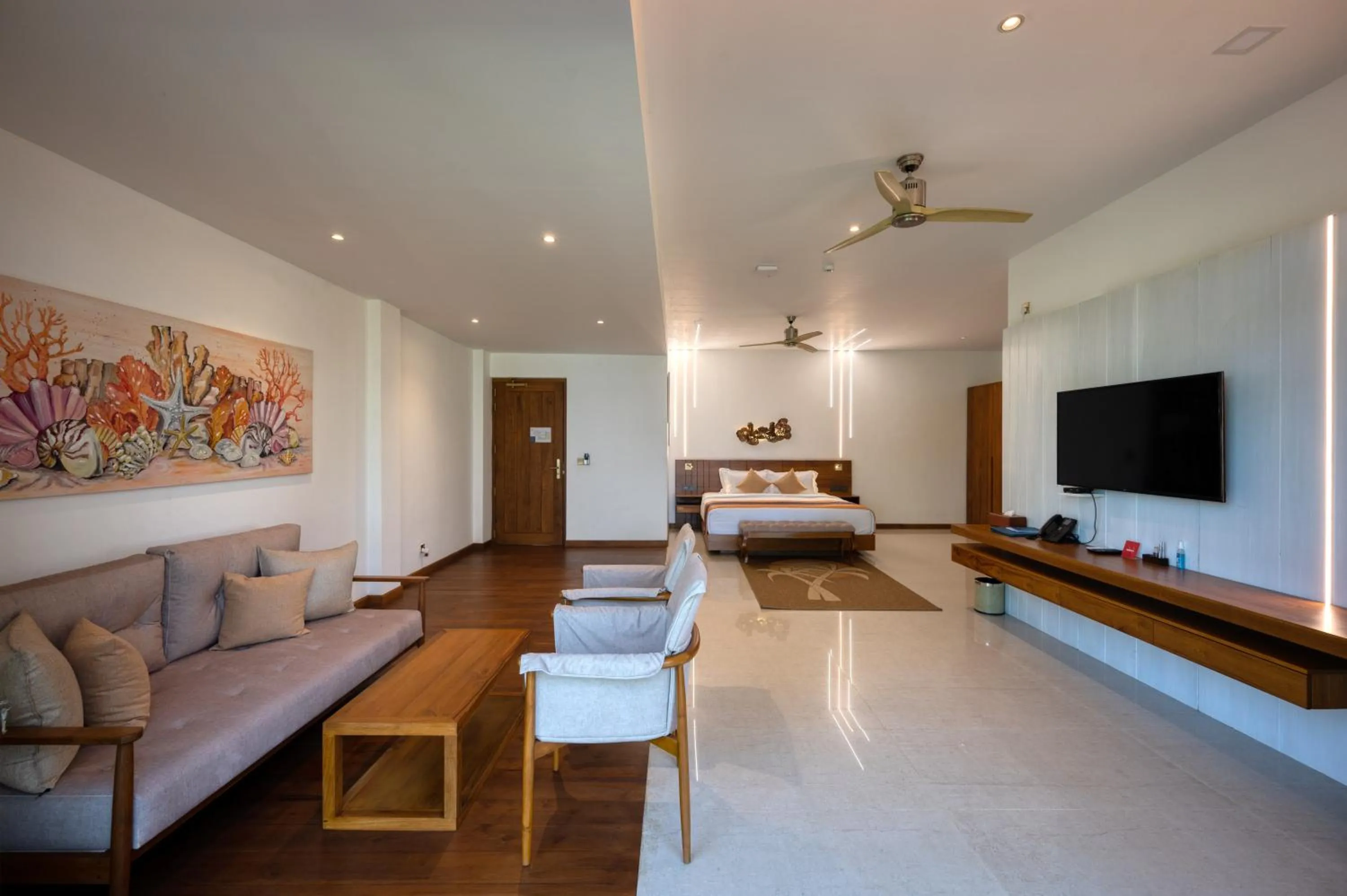 TV and multimedia, Bed in Beacon By The Bay Villas and Suites by the Clarks