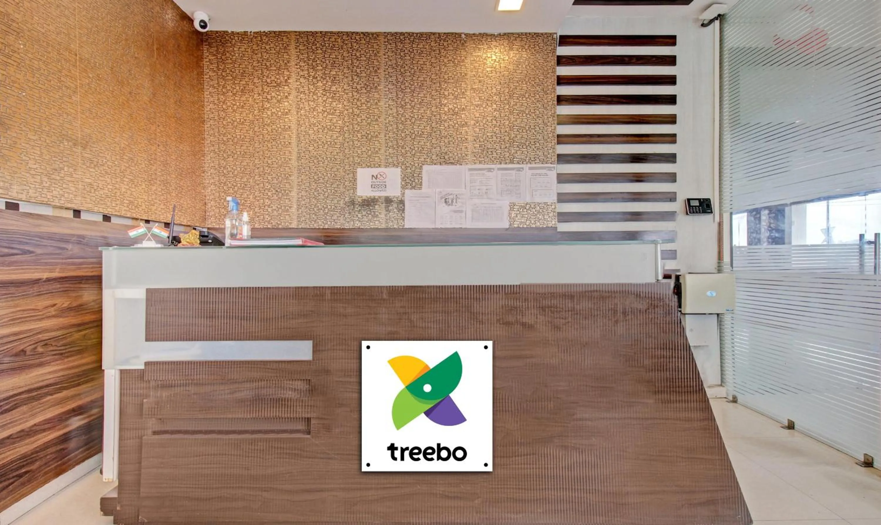 Lobby or reception in Treebo Silver Grand