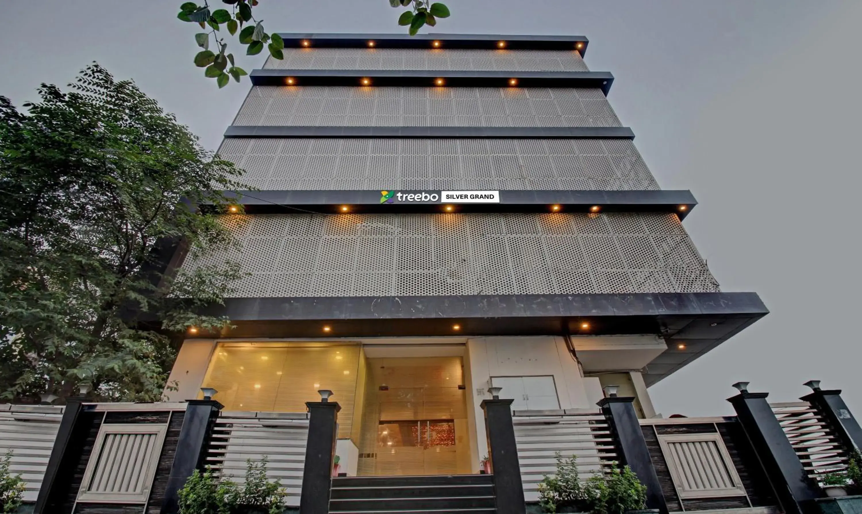 Property building in Treebo Silver Grand Property building in Treebo Silver Grand