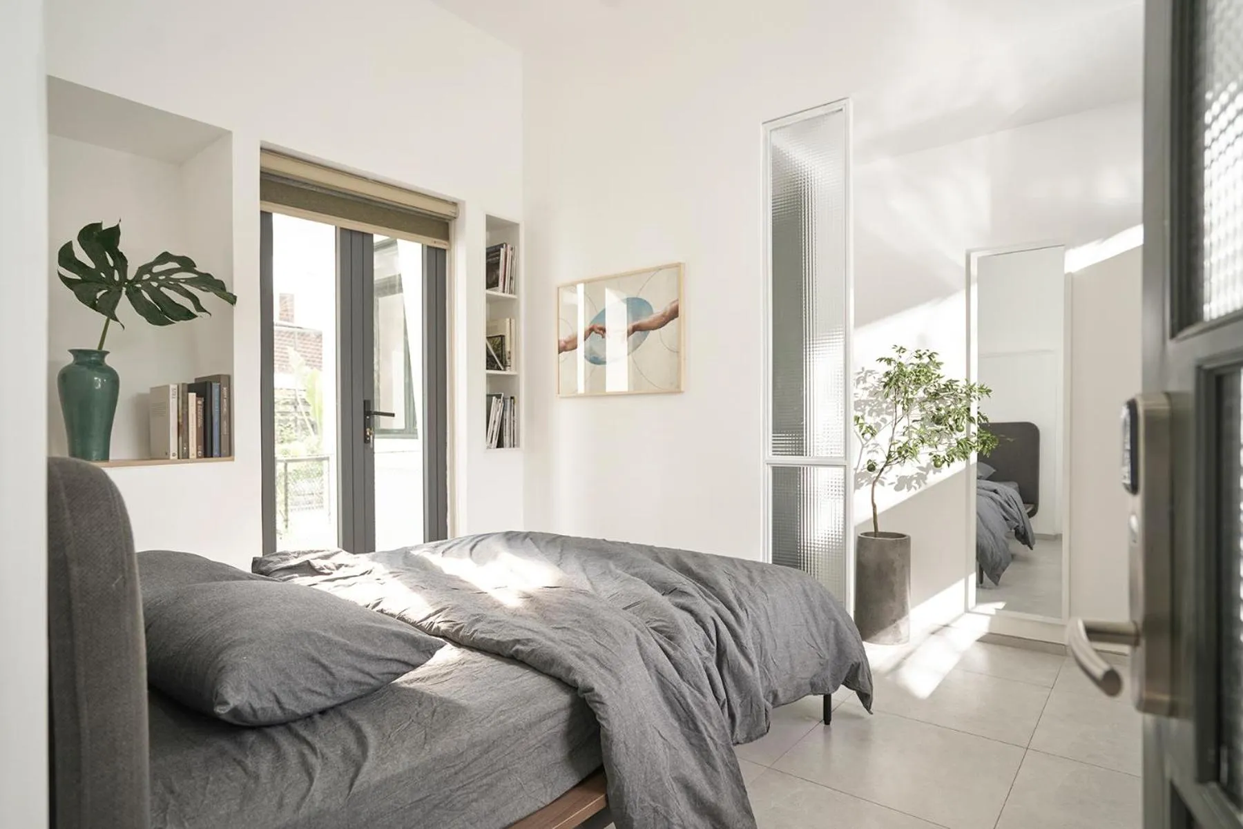 Bed in M Village Living Trần Quốc Thảo