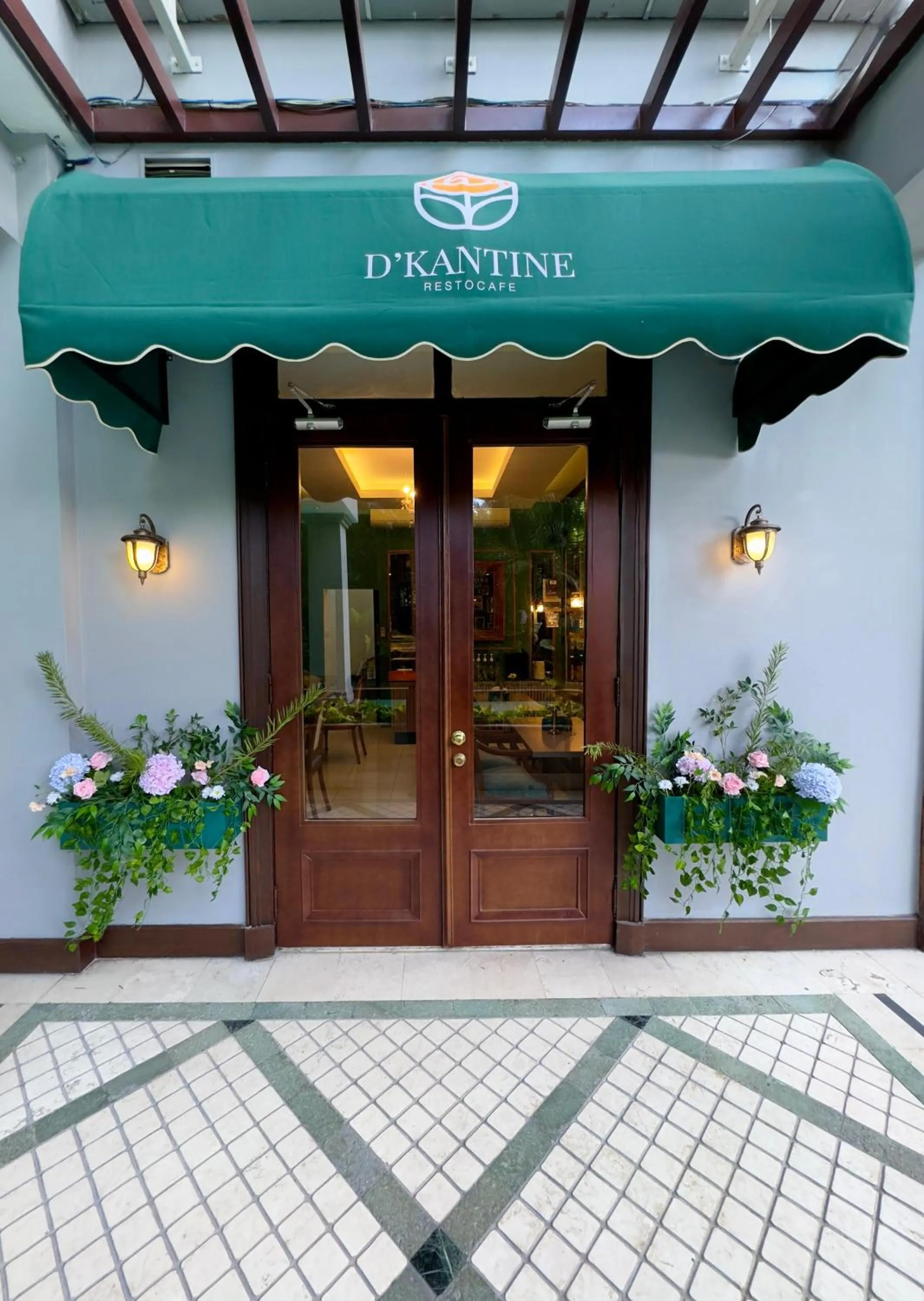 Restaurant/places to eat in Rasamala & Cendana at Menteng