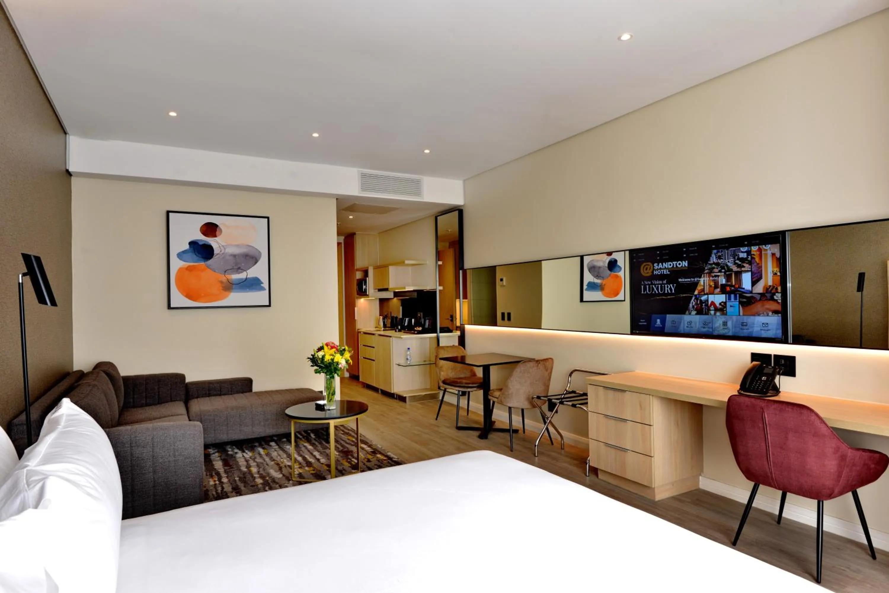 Photo of the whole room, Bed in @Sandton Hotel