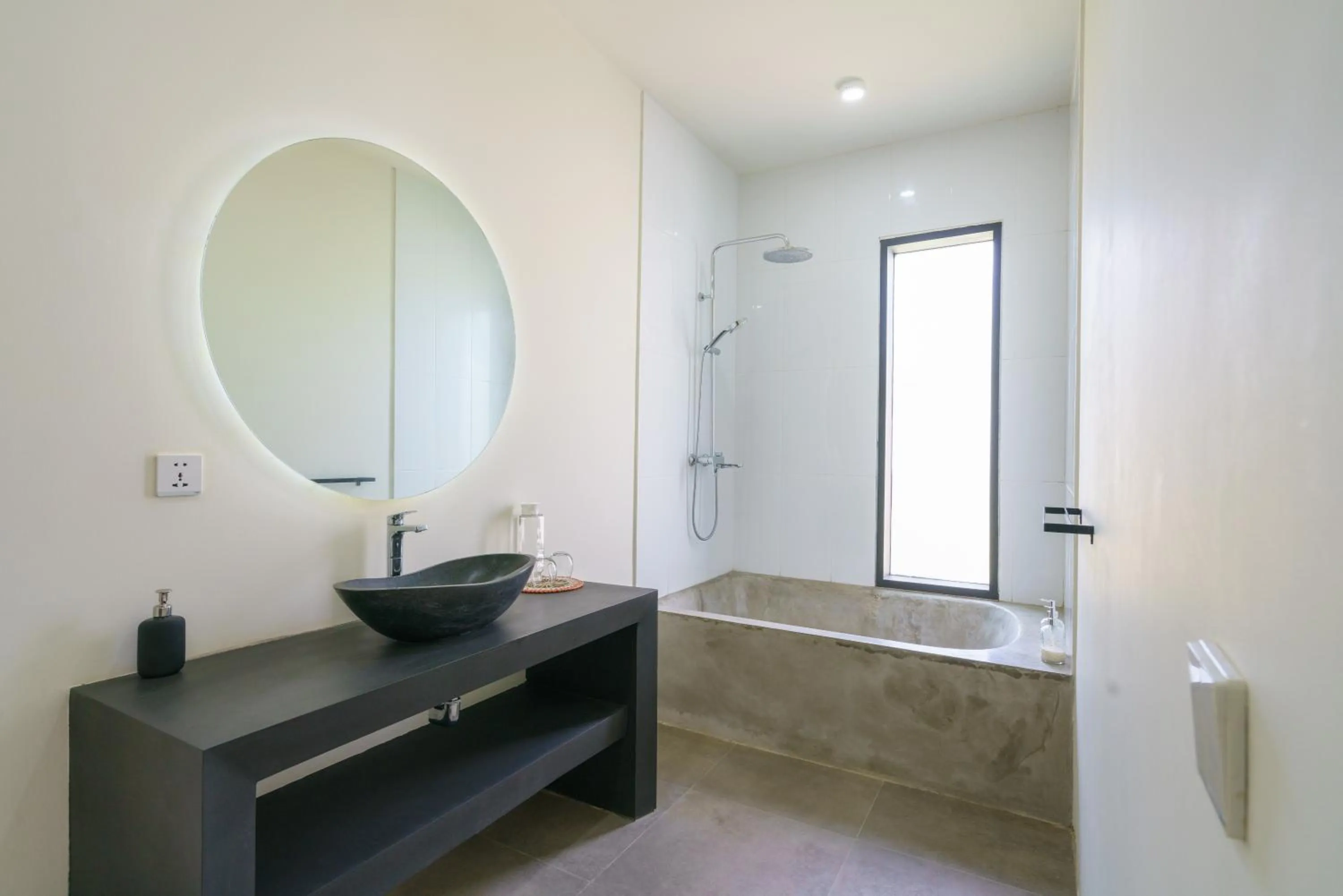 Shower in Amazing Lombok Resort