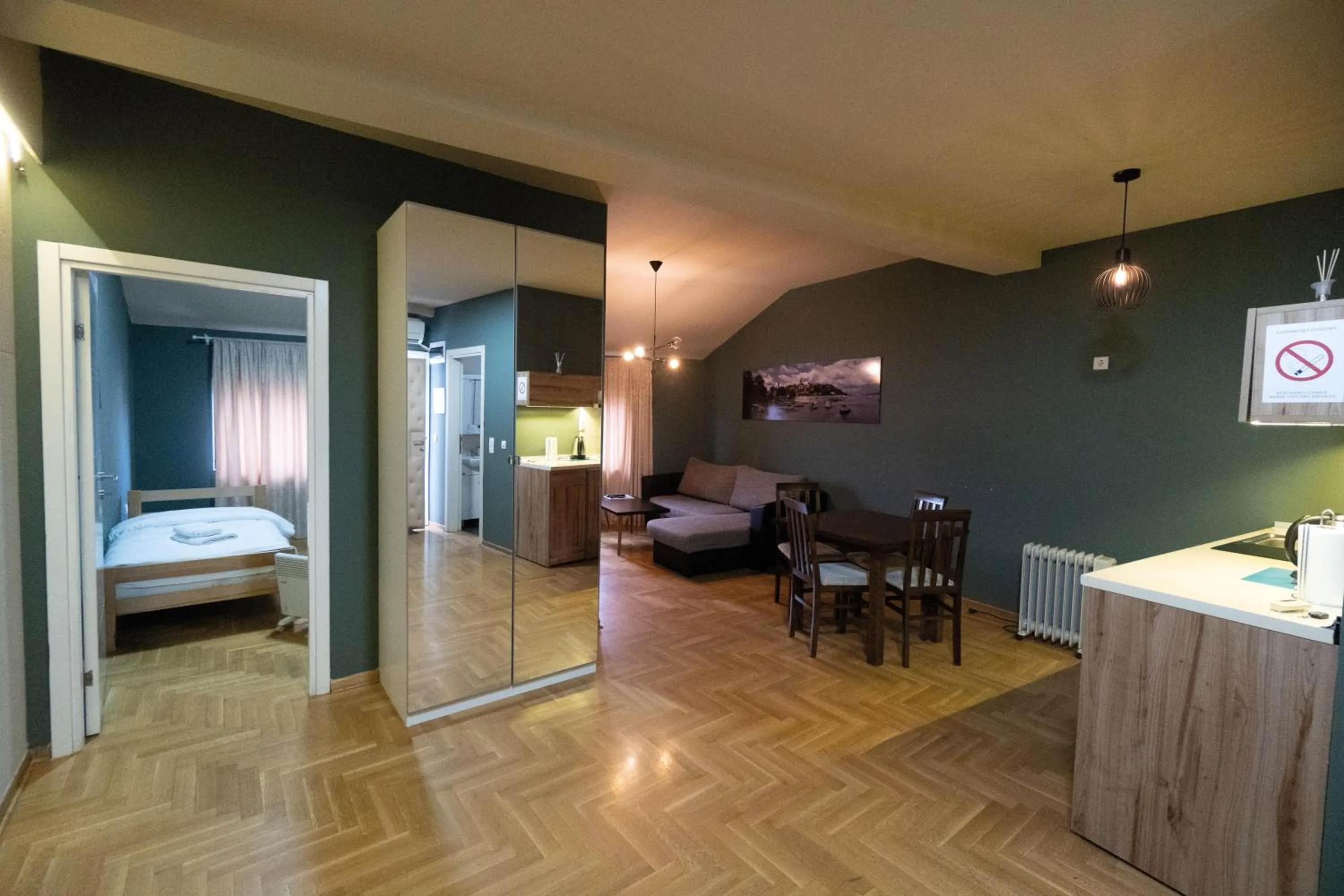 Two-Bedroom Apartment in Aleksei Apartmani