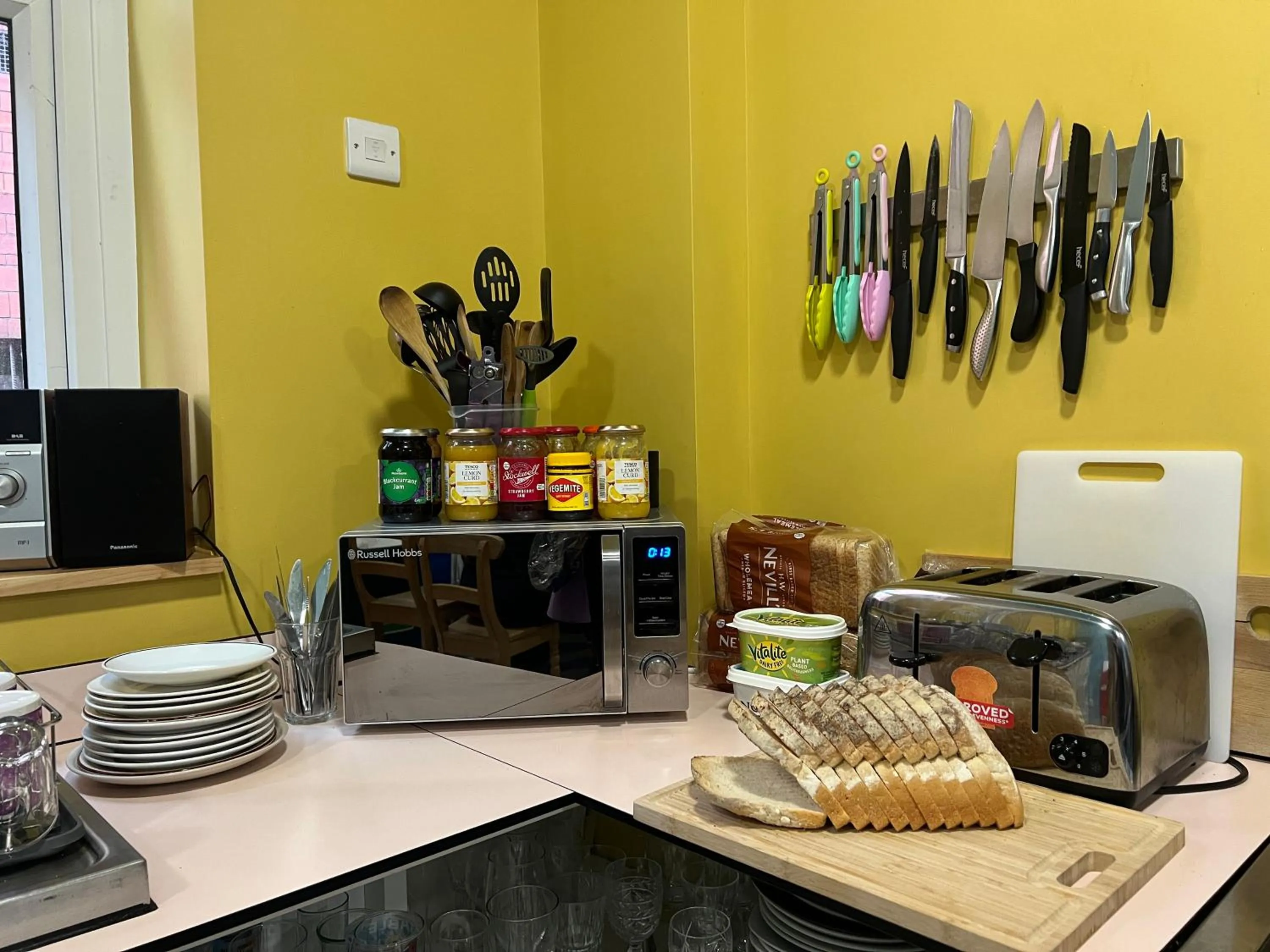 Coffee/tea facilities in Art Hostel