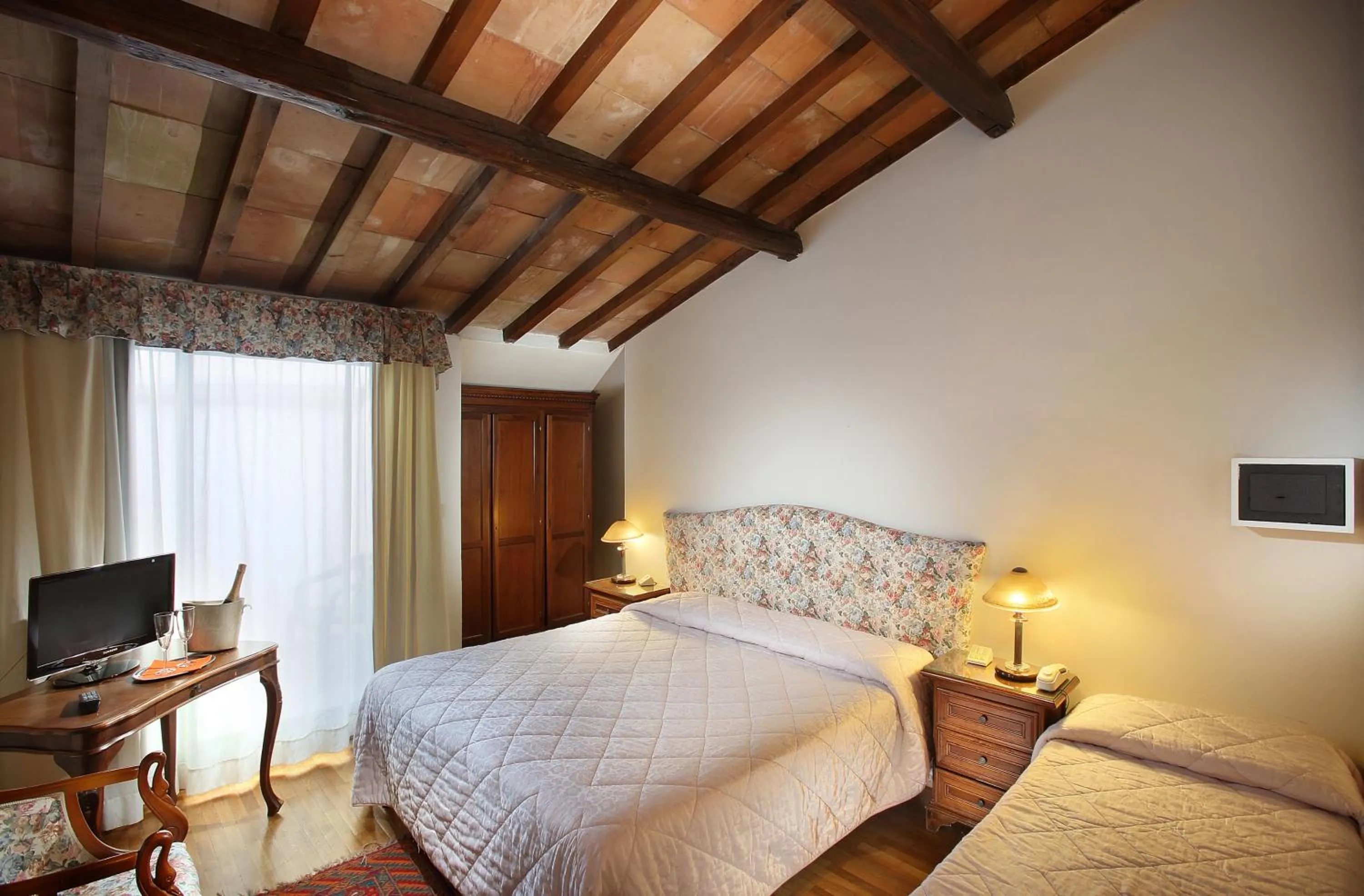 Bed in Hotel Internazionale