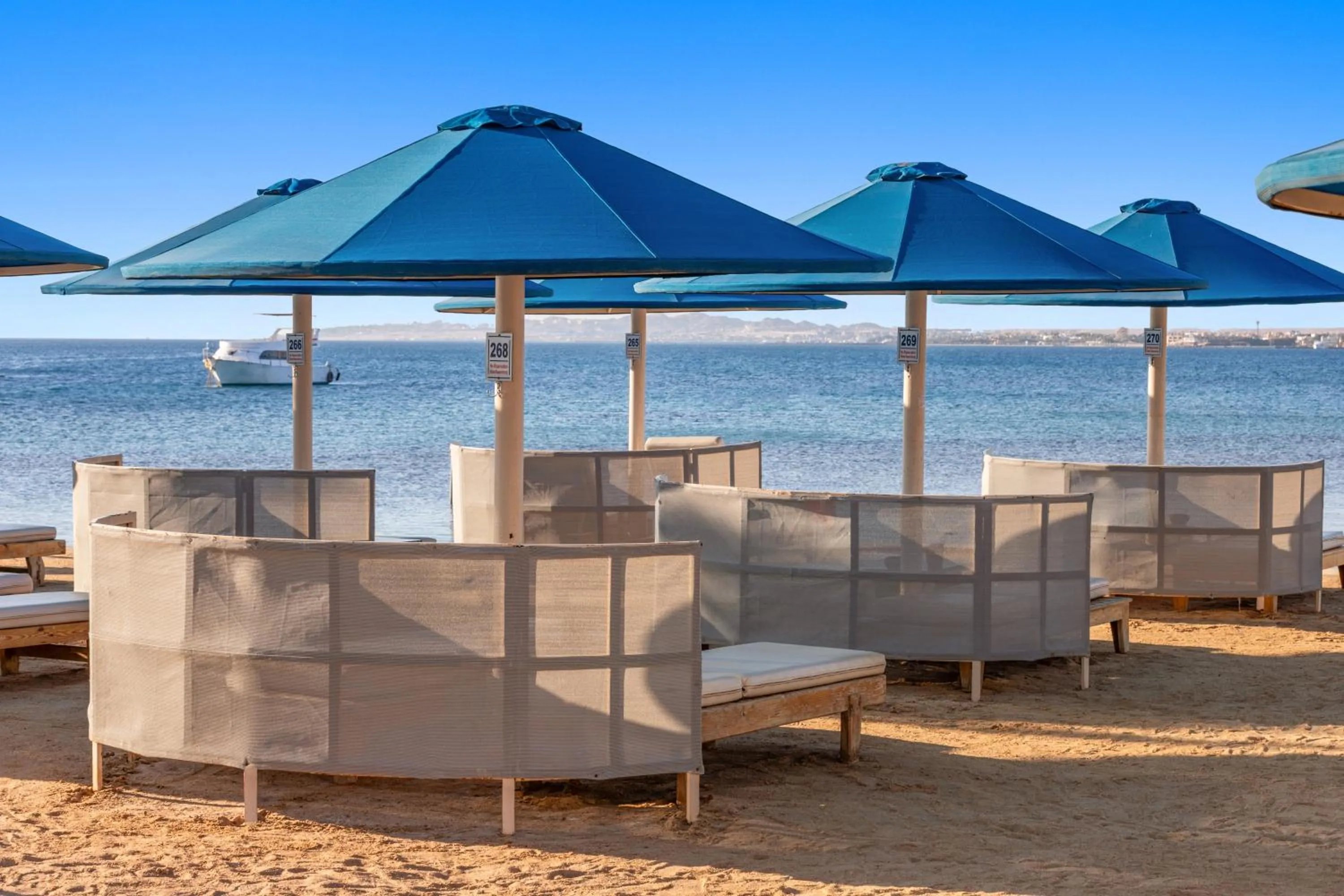 Sea view in Beach Albatros The Club - Aqua Park