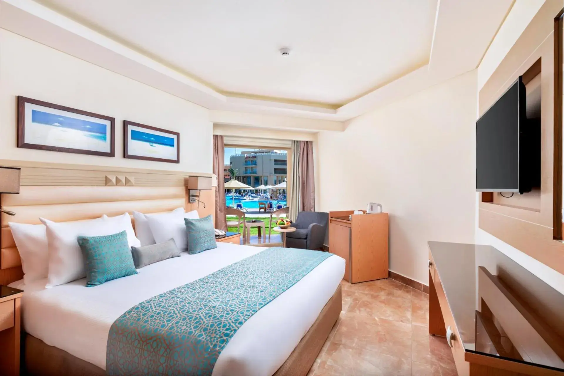 Deluxe Double or Twin Room with Pool View-Beach Albatros Front Area in Beach Albatros The Club - Aqua Park Deluxe Double or Twin Room with Pool View-Beach Albatros Front Area in Beach Albatros The Club - Aqua Park