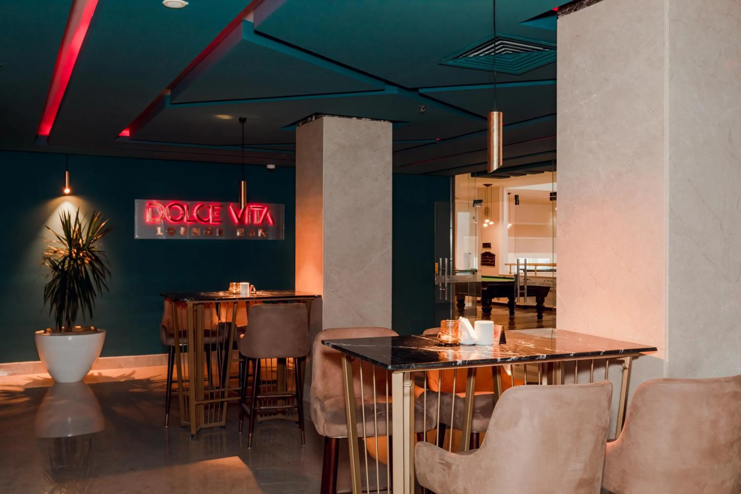 Restaurant/places to eat in Beach Albatros The Club - Aqua Park