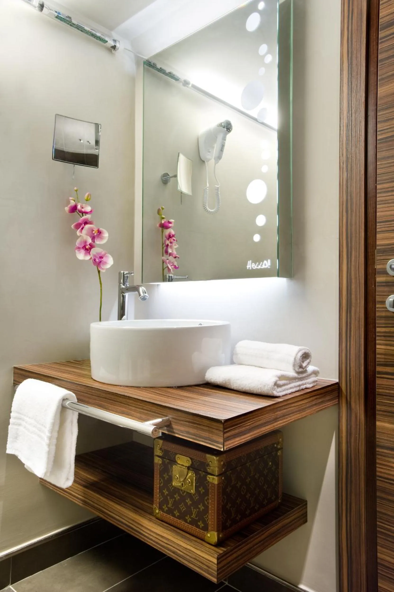 Toilet in Hotel Unicorno