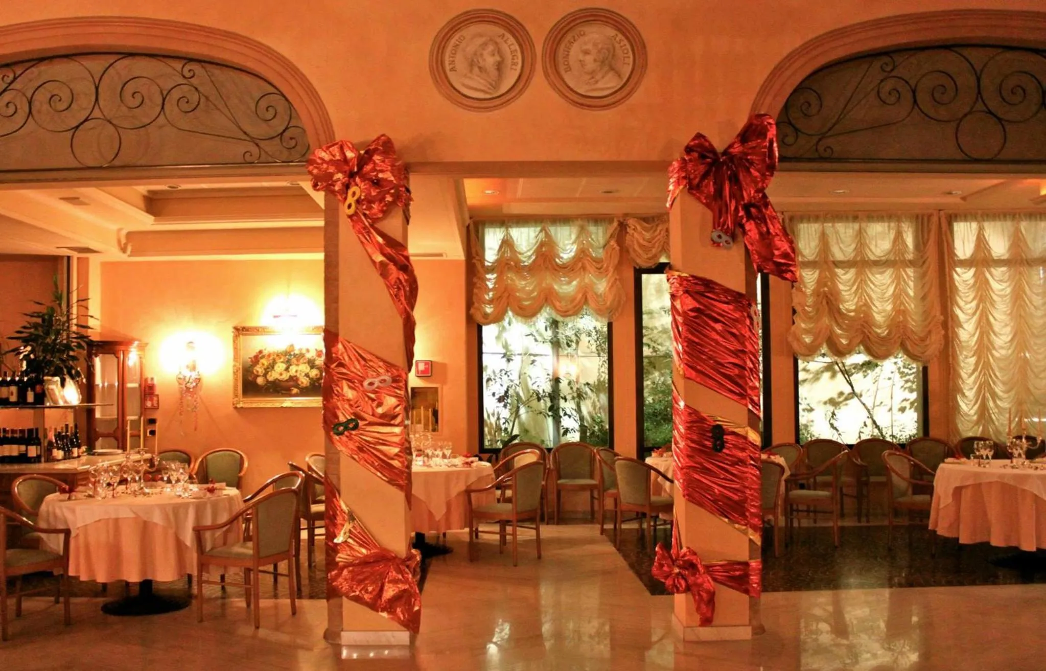 Restaurant/places to eat in Phi Hotel Dei Medaglioni