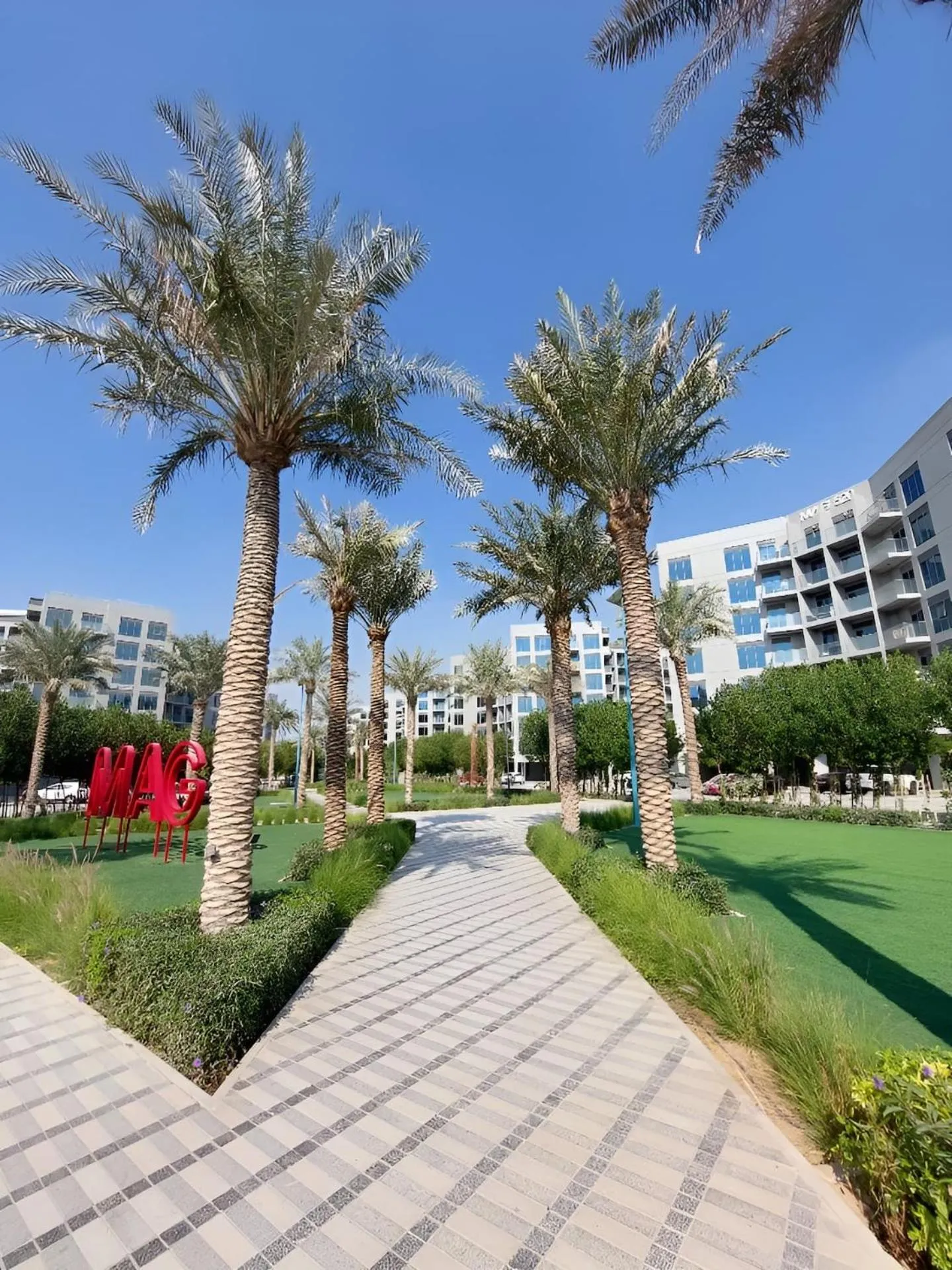 Budget-friendly 2bd near EXPO with a huge pool