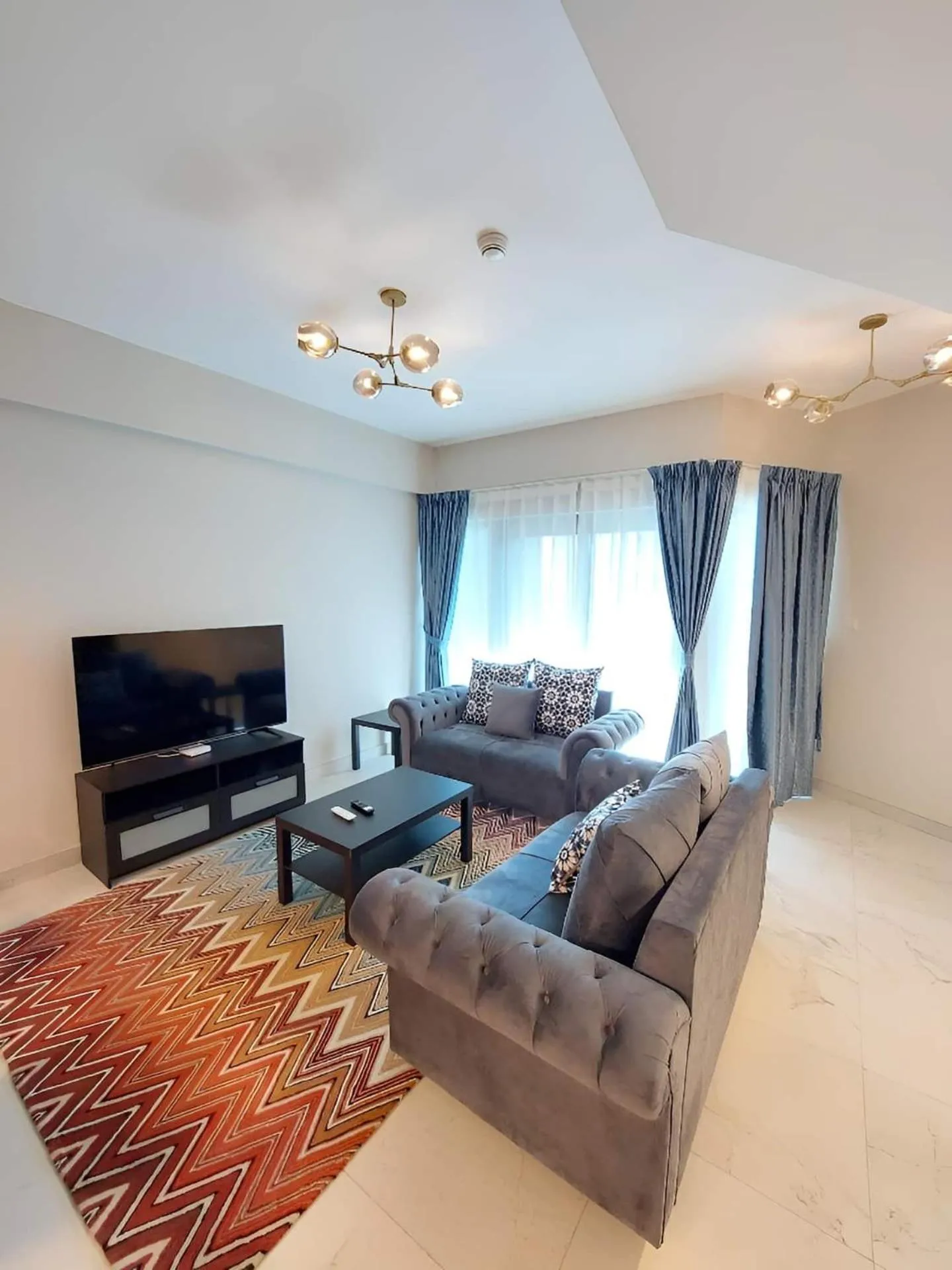 Budget-friendly 2bd near EXPO with a huge pool