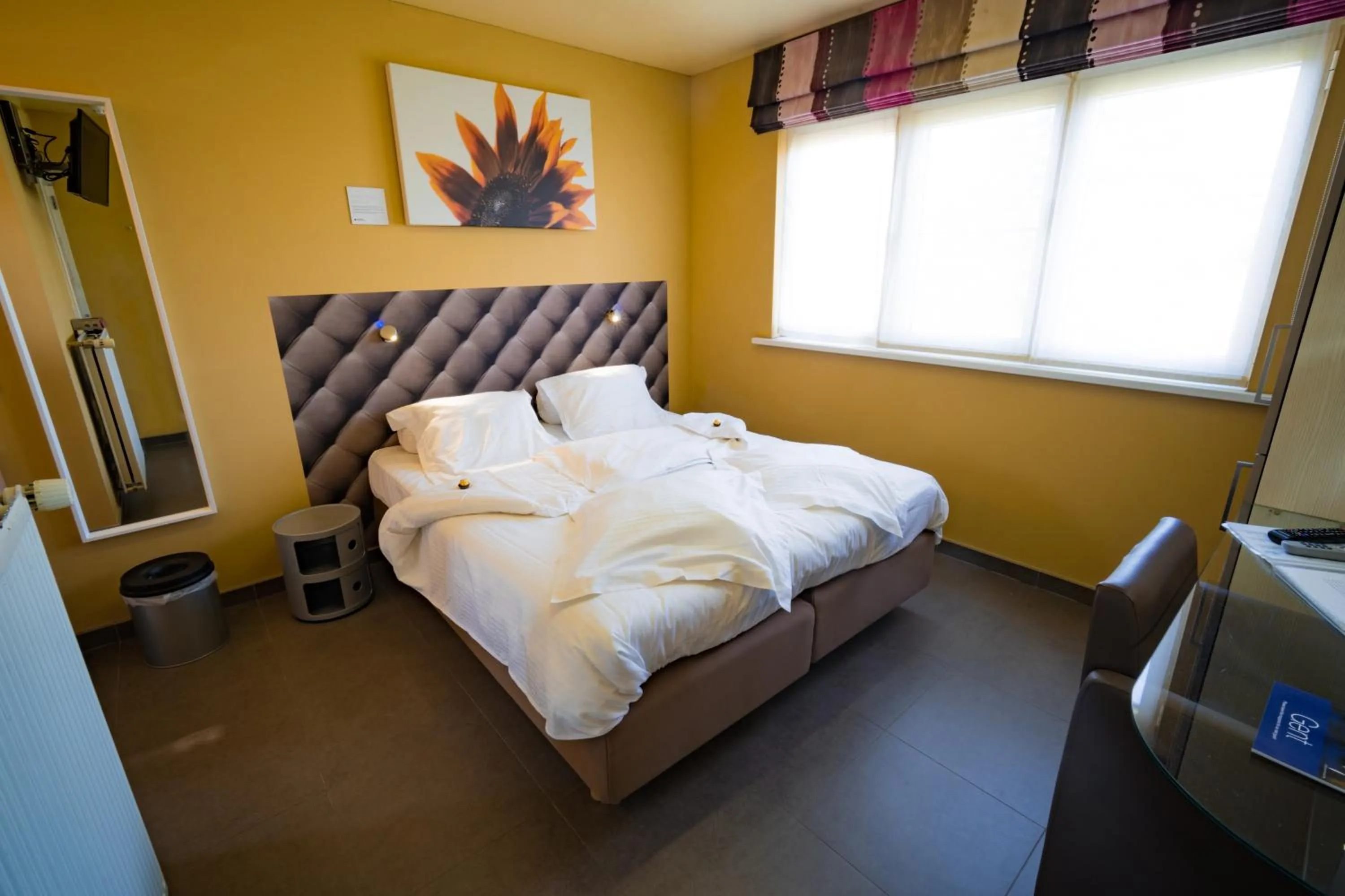 Bed in Su'ro Bed and Breakfast