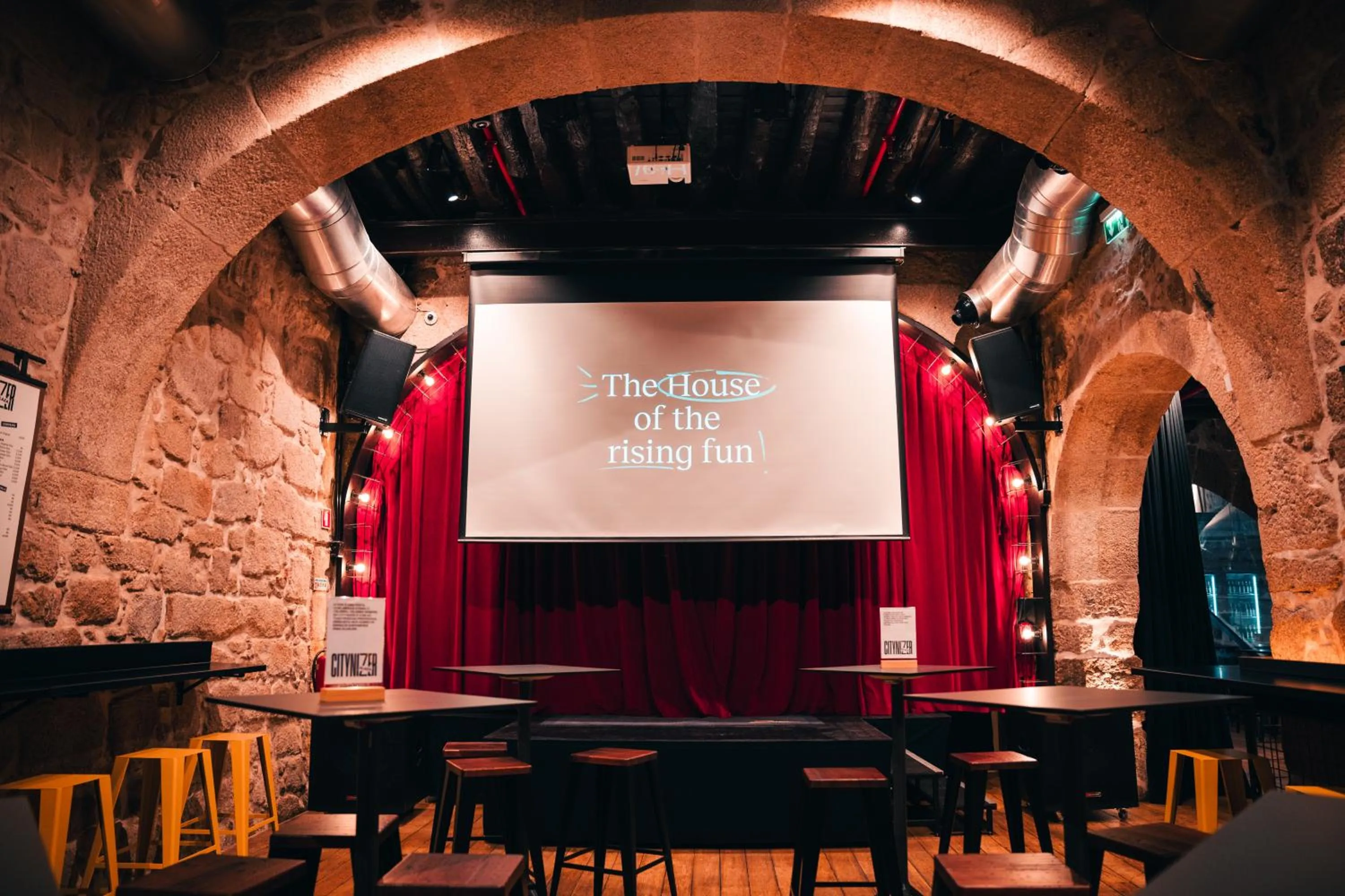 Restaurant/places to eat in The Central House Porto Ribeira