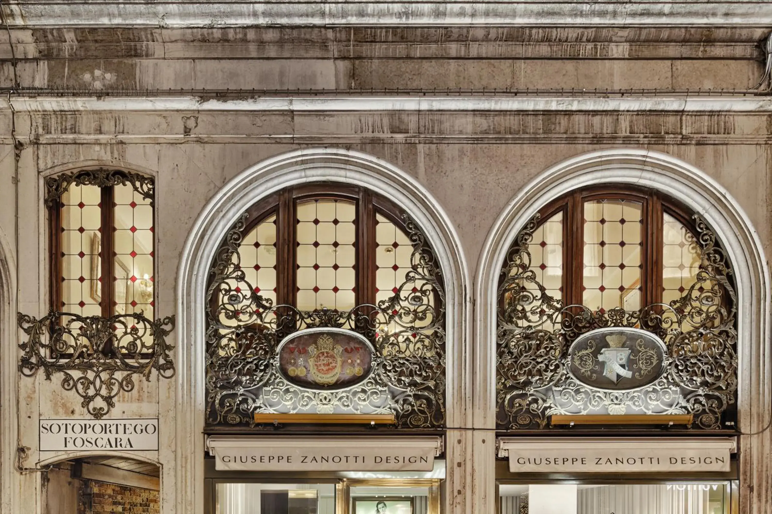 Facade/entrance in Hotel Firenze Facade/entrance in Hotel Firenze