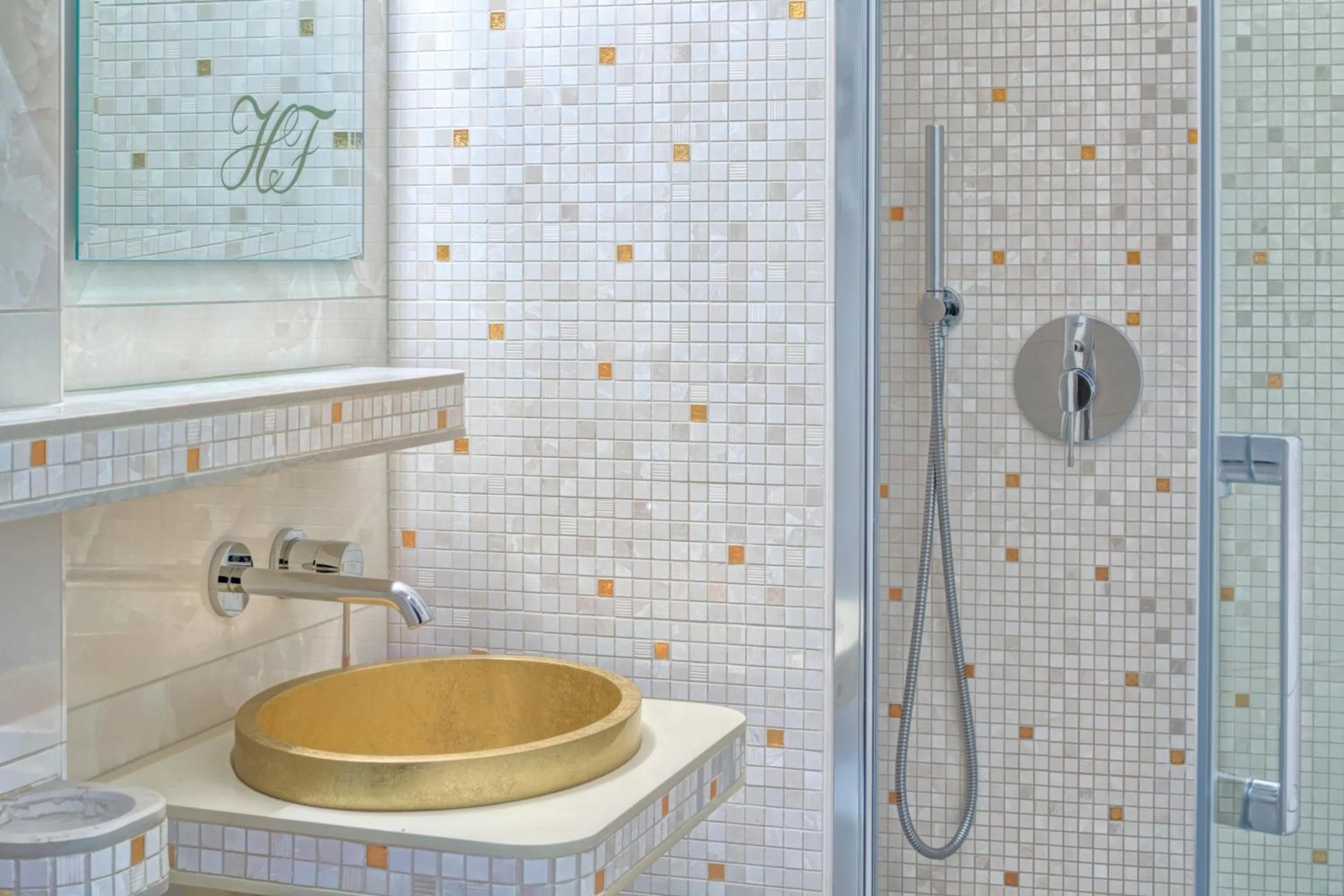 Bathroom in Hotel Firenze