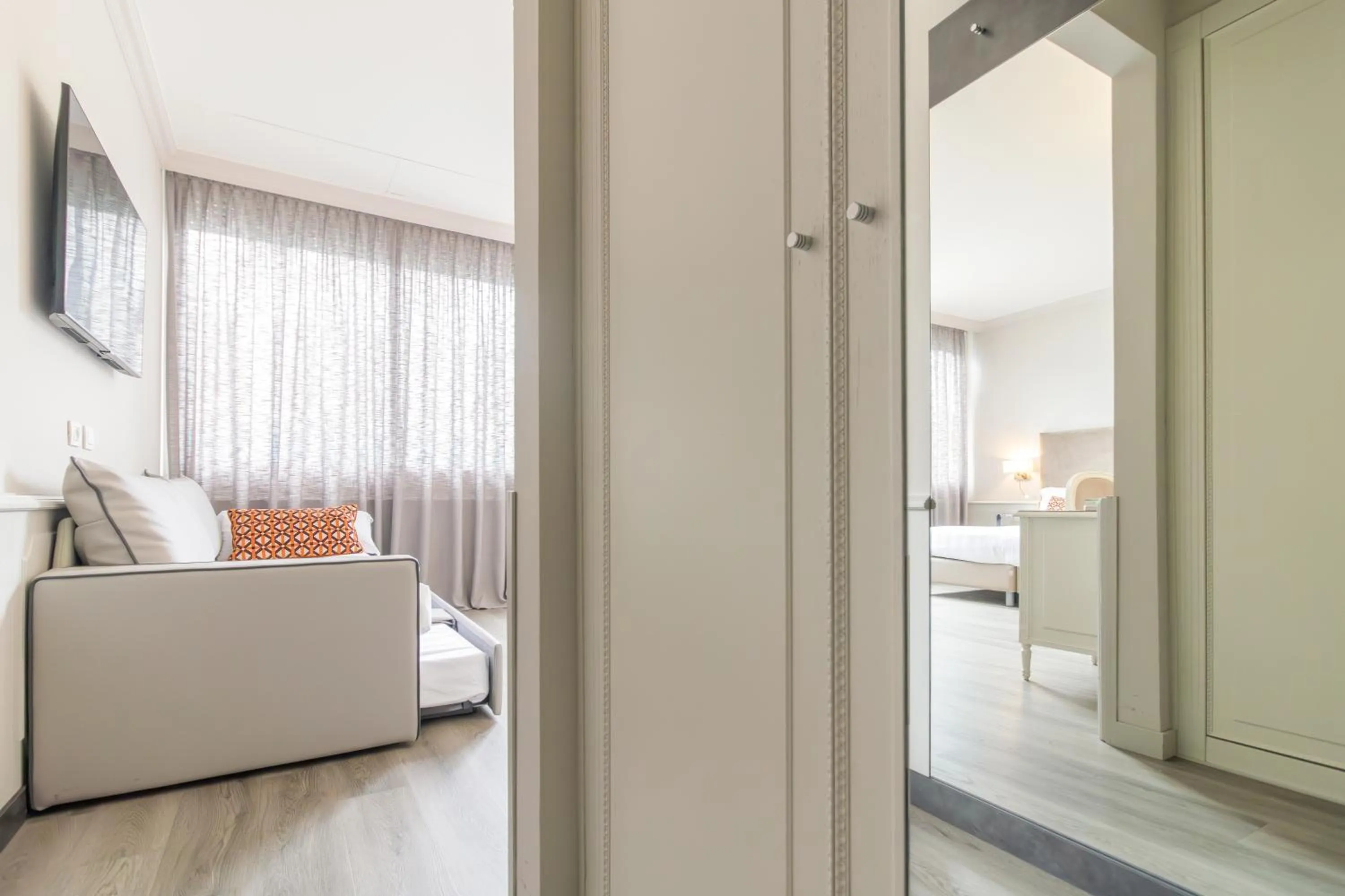 Photo of the whole room, Bed in Parco dei Principi Boutique Hotel