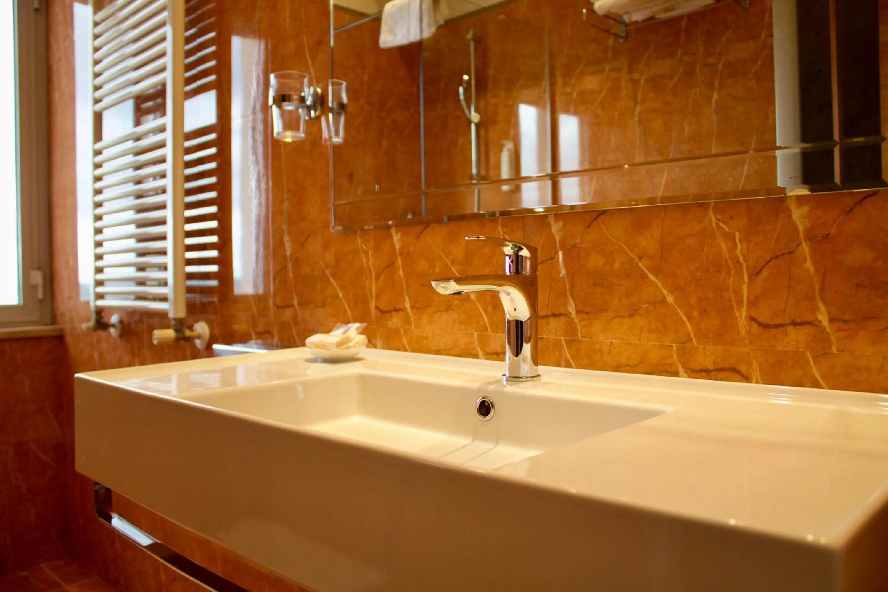 Toilet in Parco dei Principi Boutique Hotel