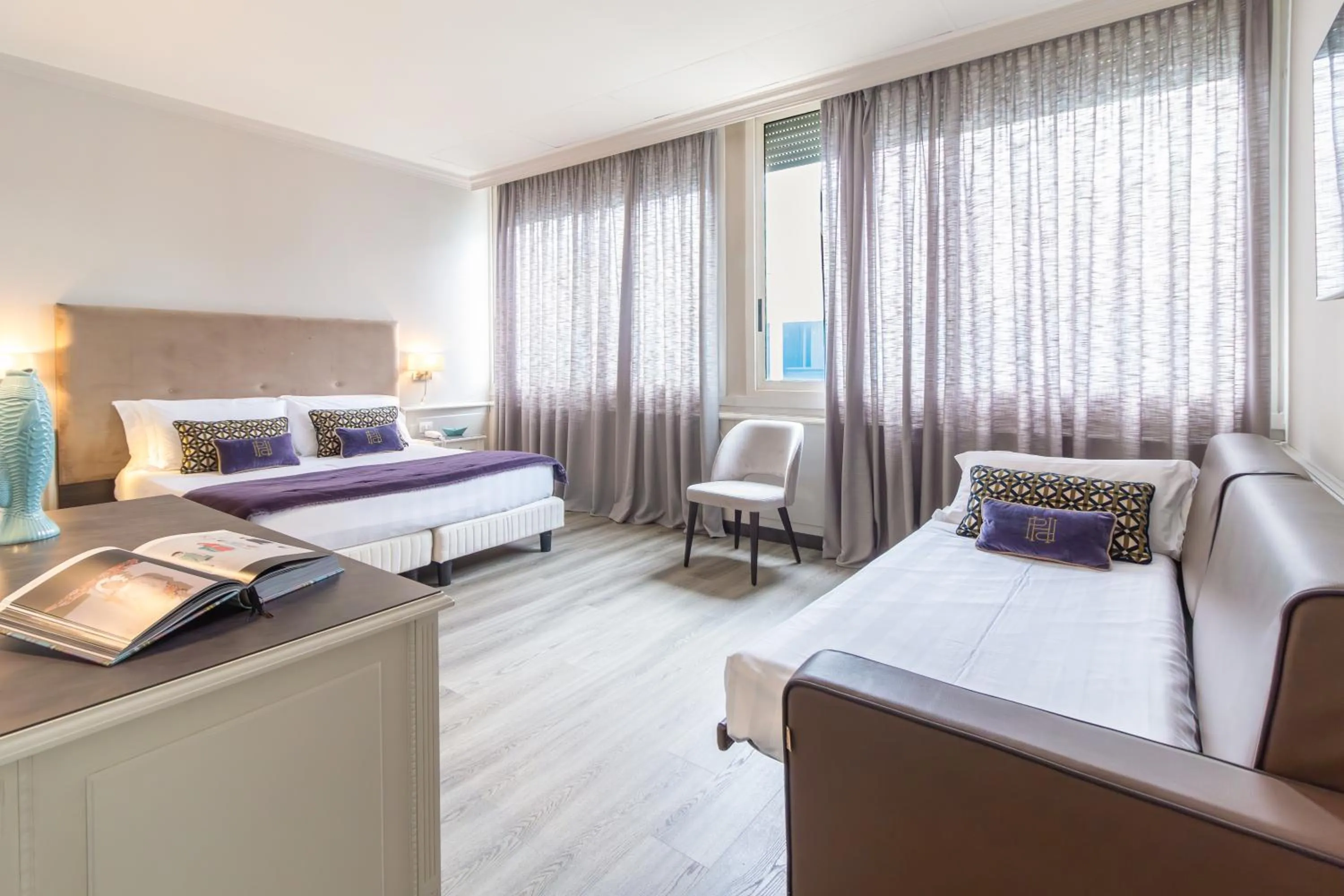 Photo of the whole room, Bed in Parco dei Principi Boutique Hotel