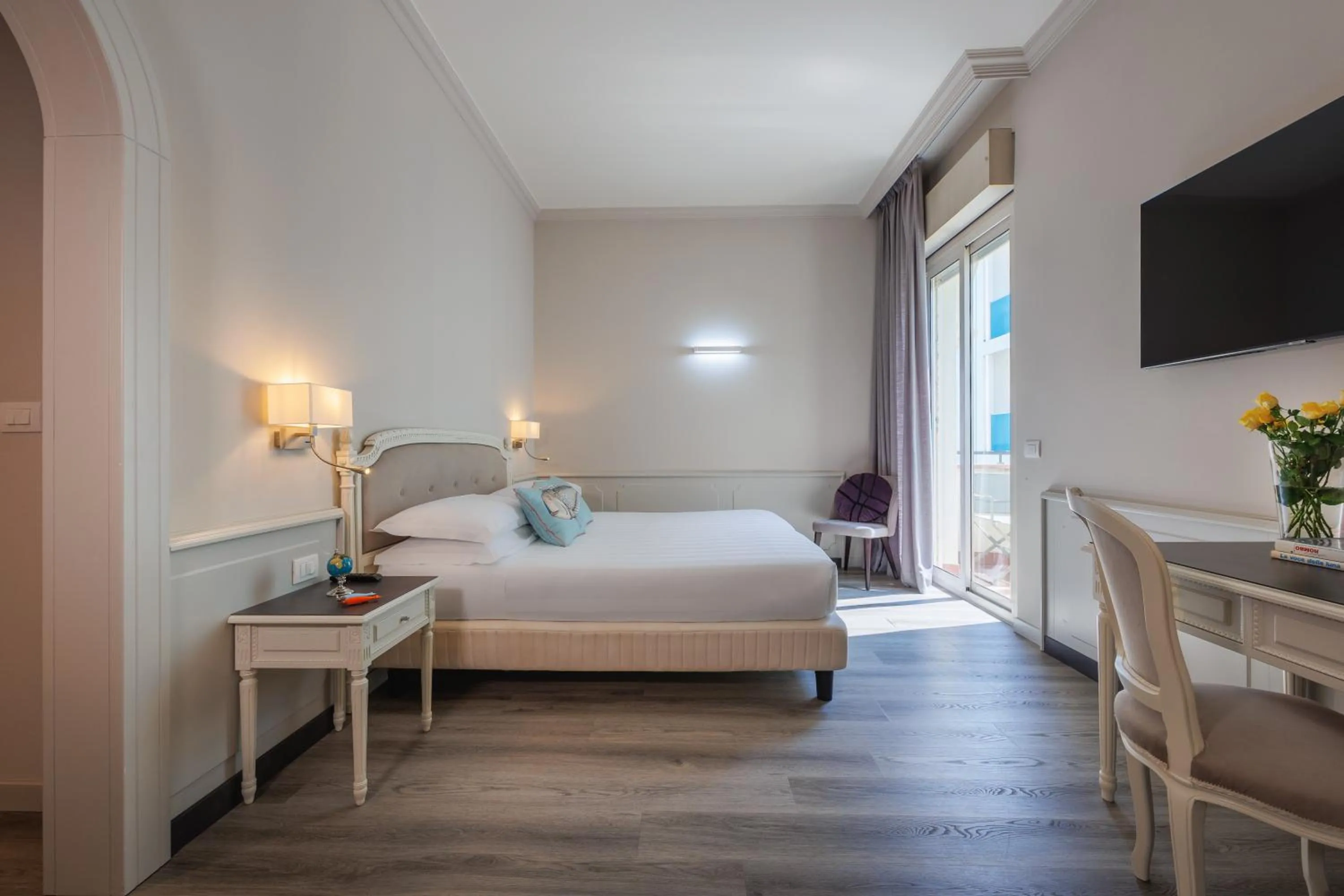 Bedroom, Bed in Parco dei Principi Boutique Hotel