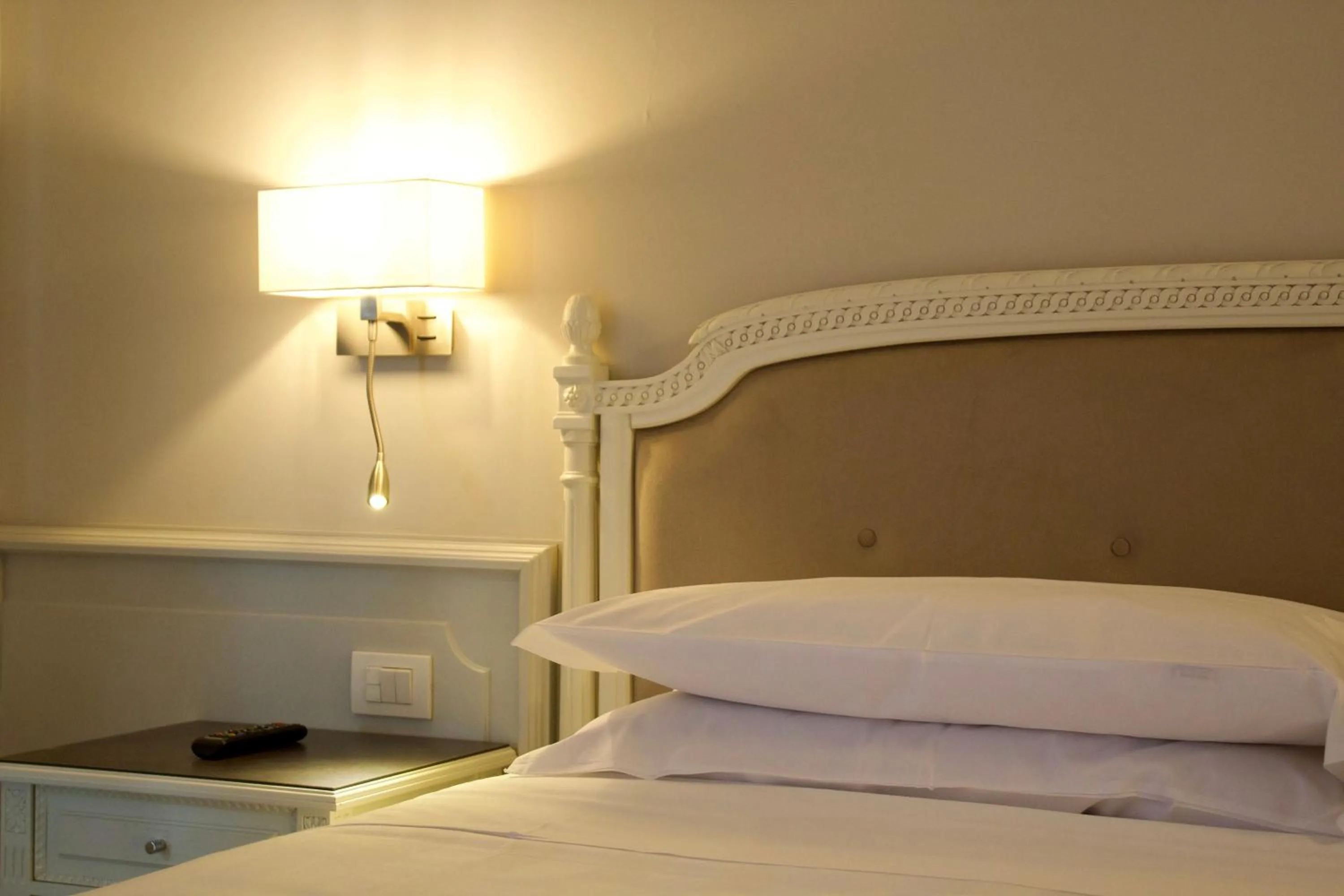 Bedroom, Bed in Parco dei Principi Boutique Hotel