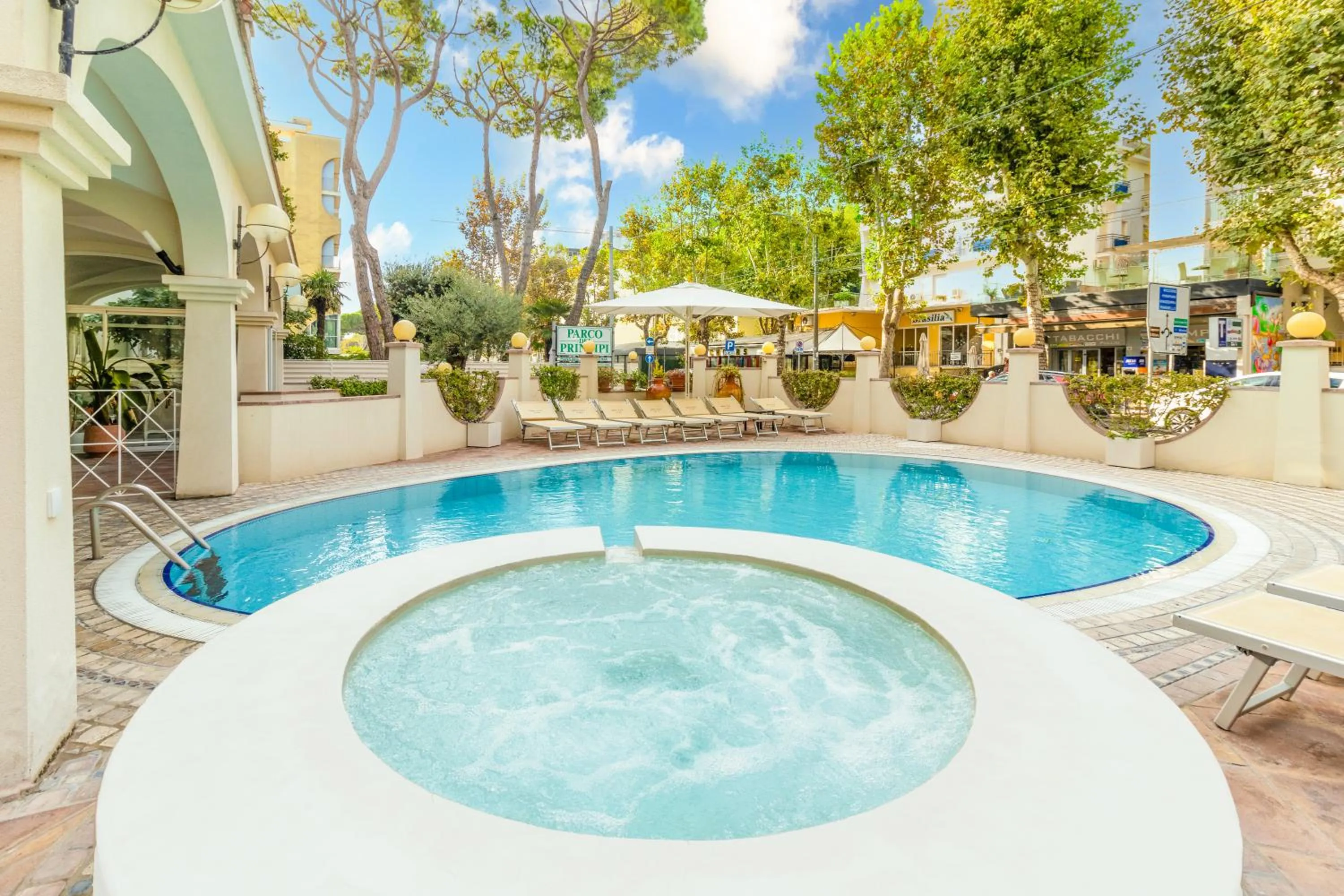 Pool view in Parco dei Principi Boutique Hotel