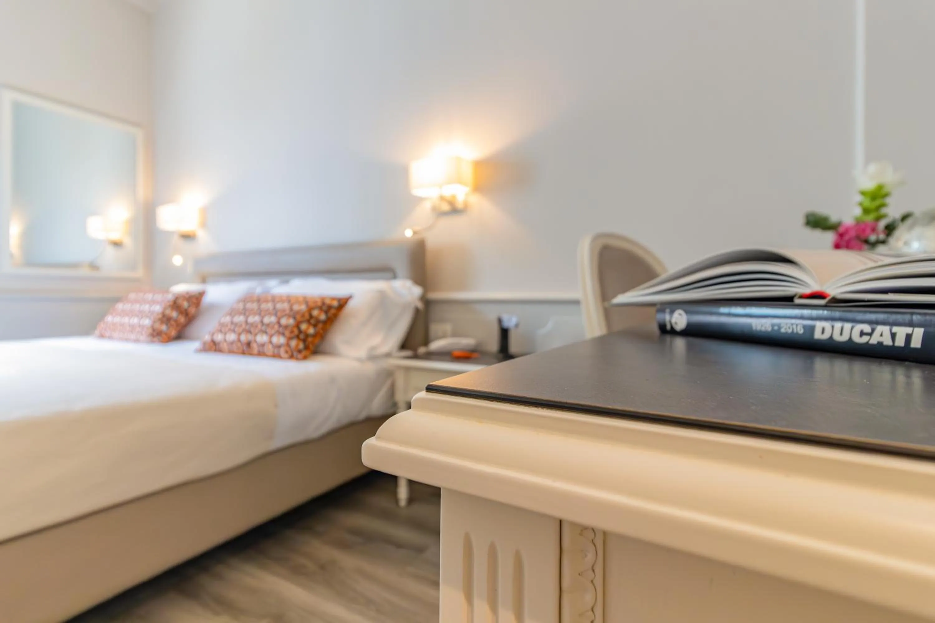 Bedroom, Bed in Parco dei Principi Boutique Hotel