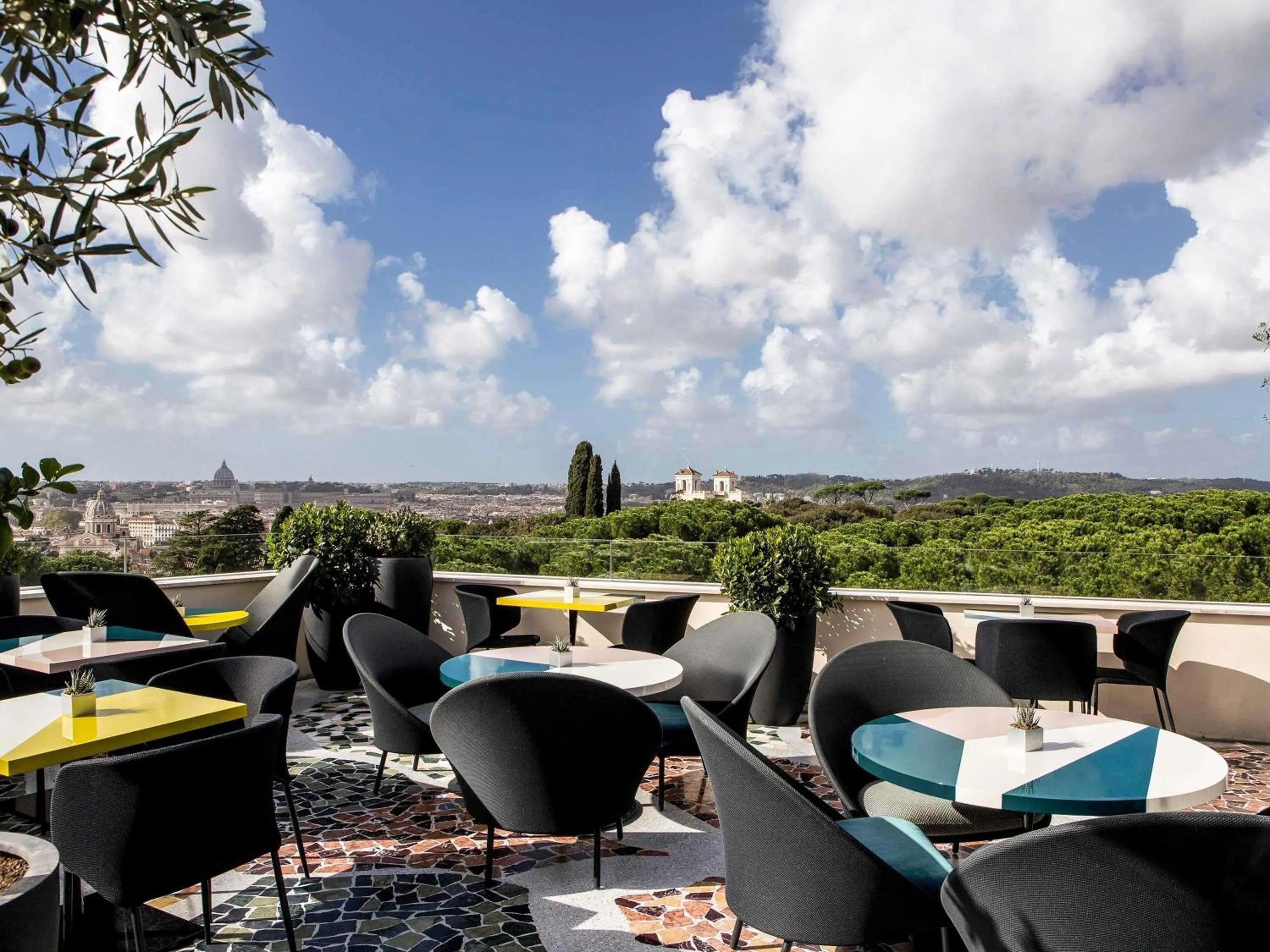 Restaurant/places to eat in Sofitel Roma Villa Borghese