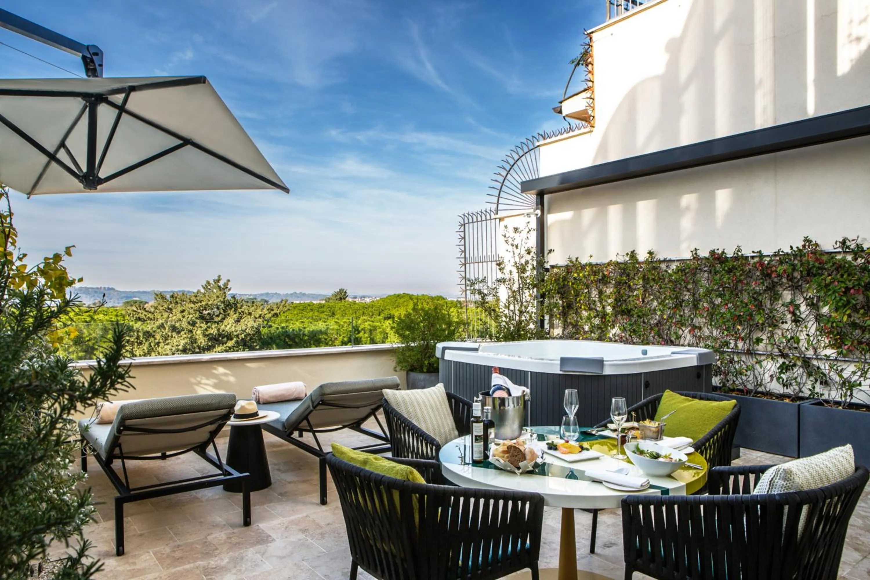 Balcony/Terrace in Sofitel Roma Villa Borghese