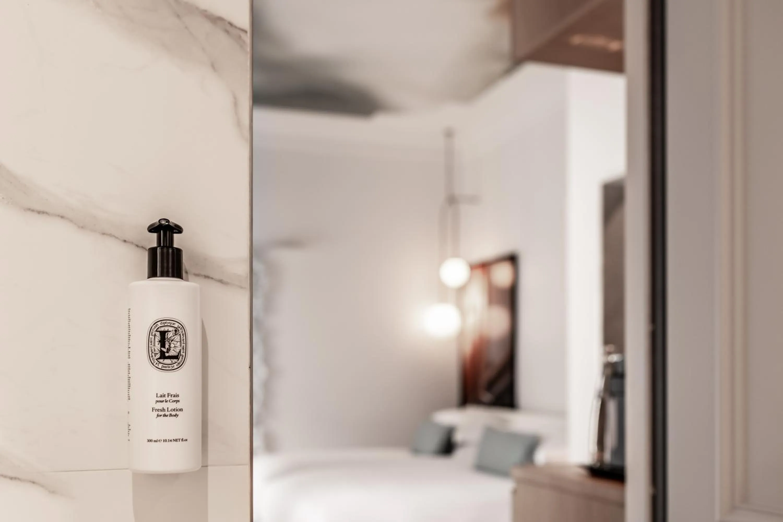 Bathroom, Bed in Sofitel Roma Villa Borghese