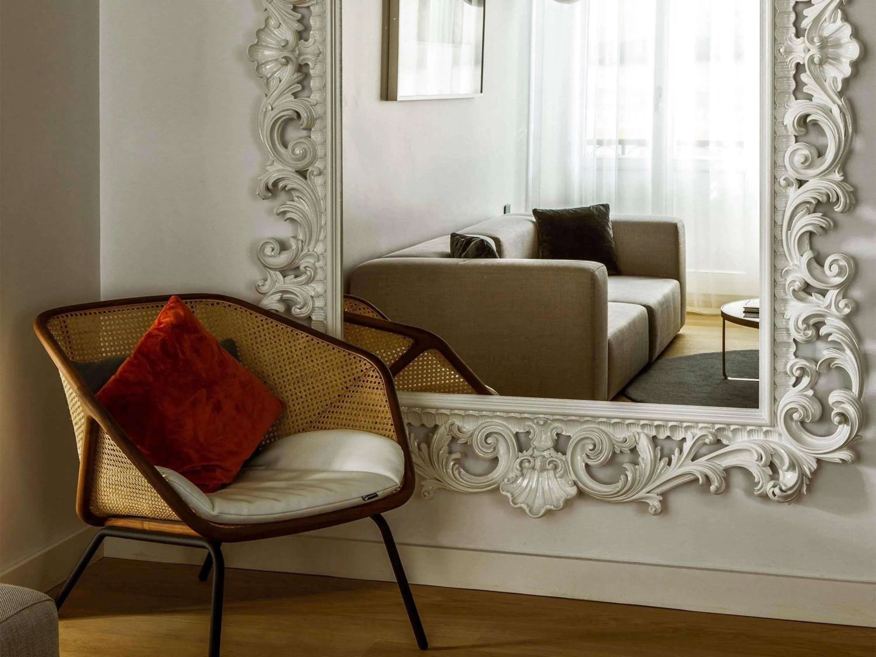 Bedroom in Sofitel Roma Villa Borghese