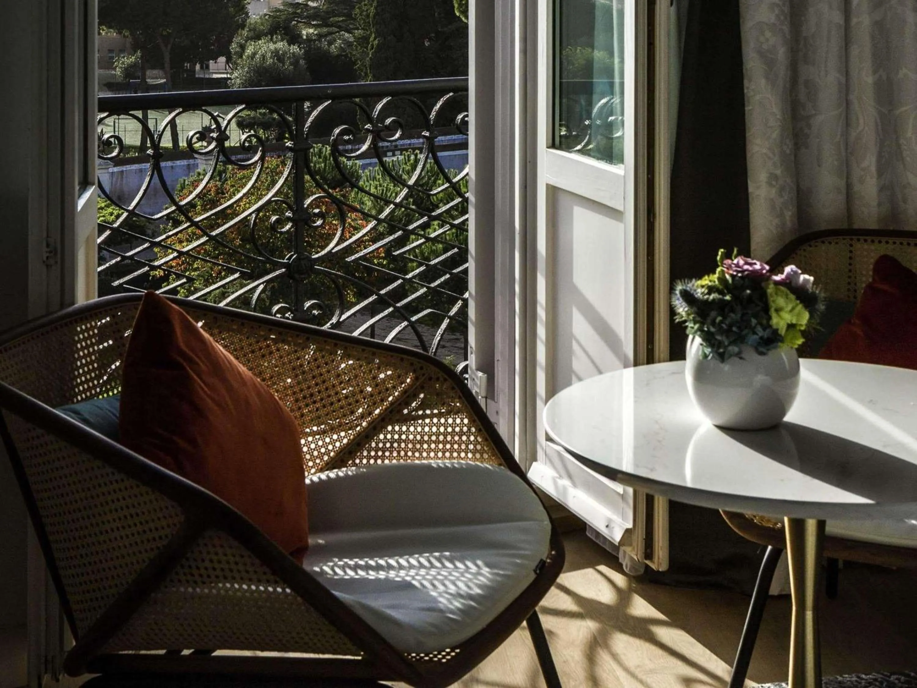 Bedroom in Sofitel Roma Villa Borghese