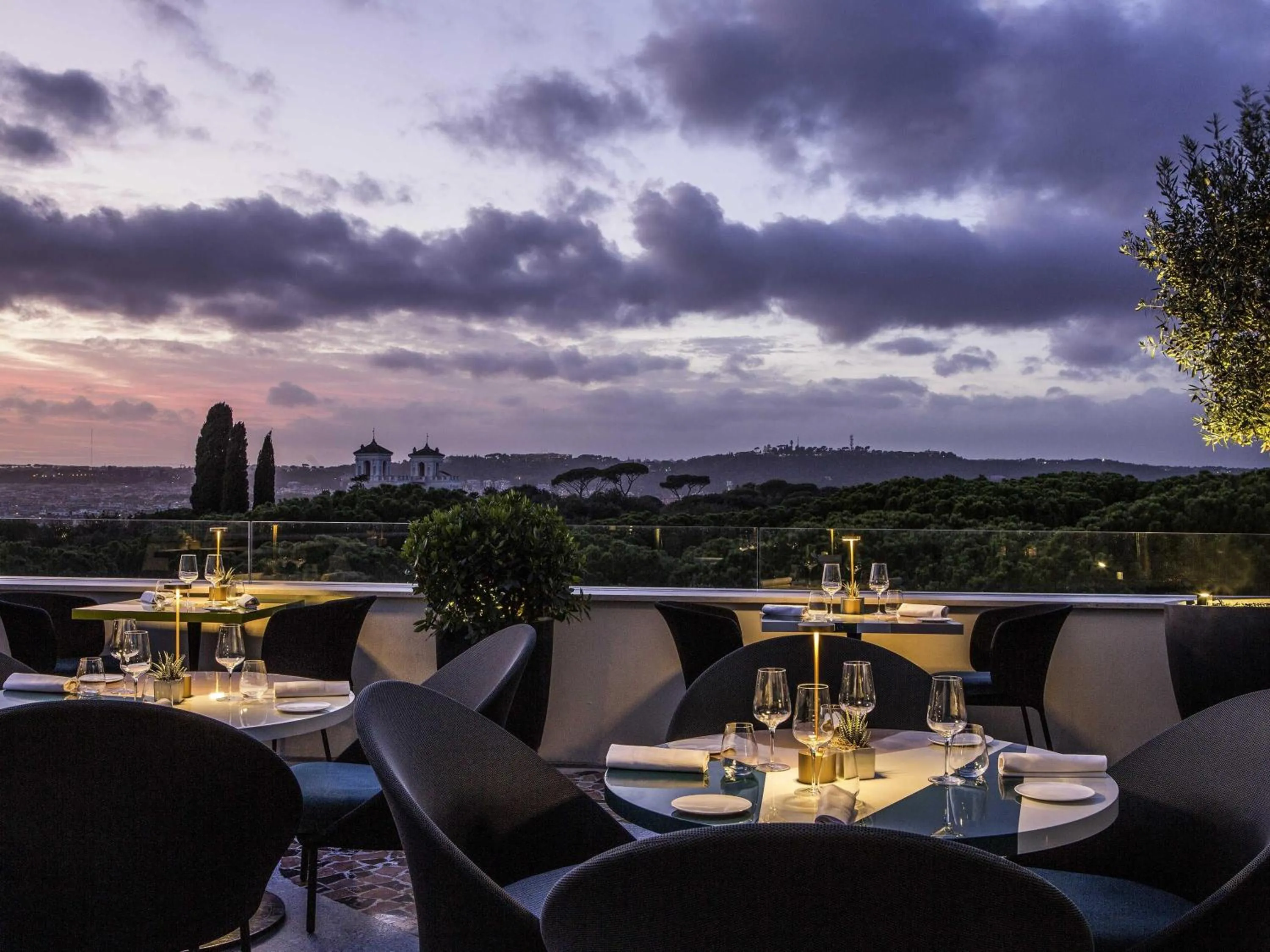 Restaurant/places to eat in Sofitel Roma Villa Borghese