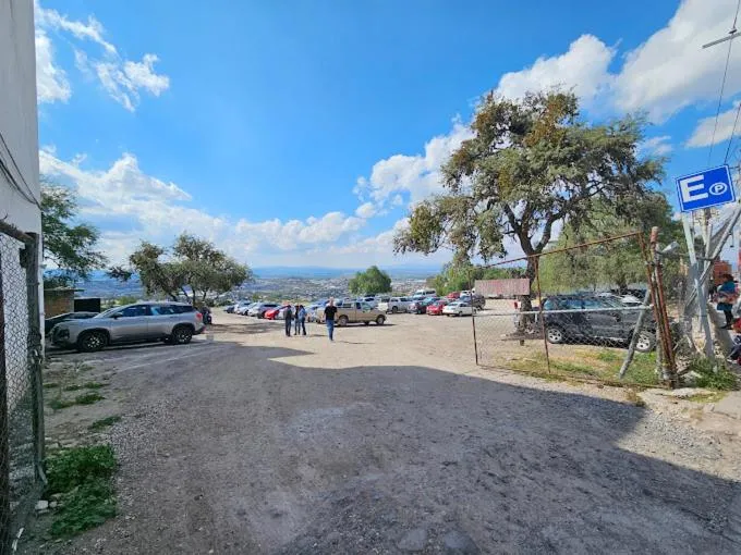 Parking in Hotel Boutique Casa Laja