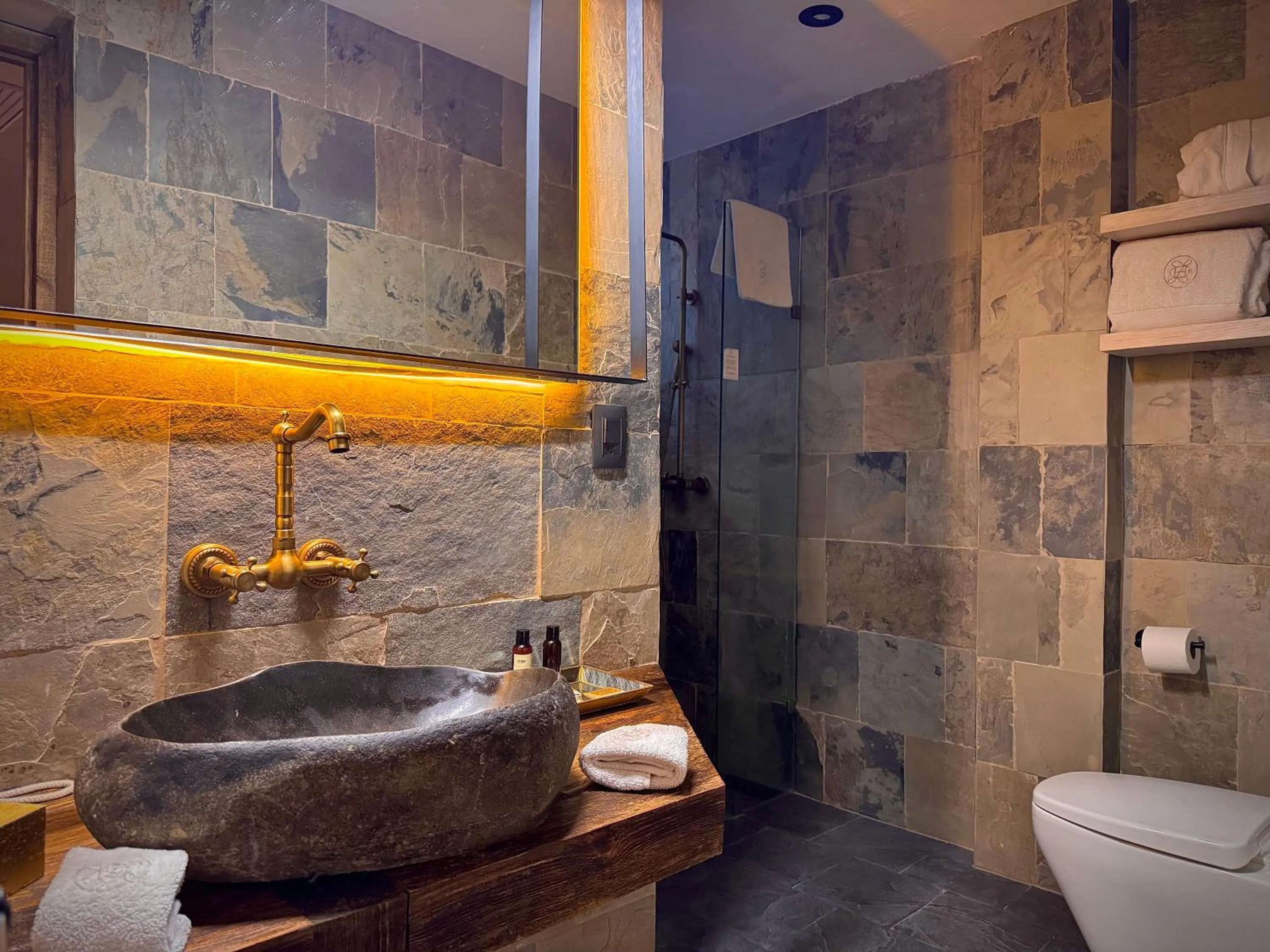 Toilet in Hotel Boutique Casa Laja