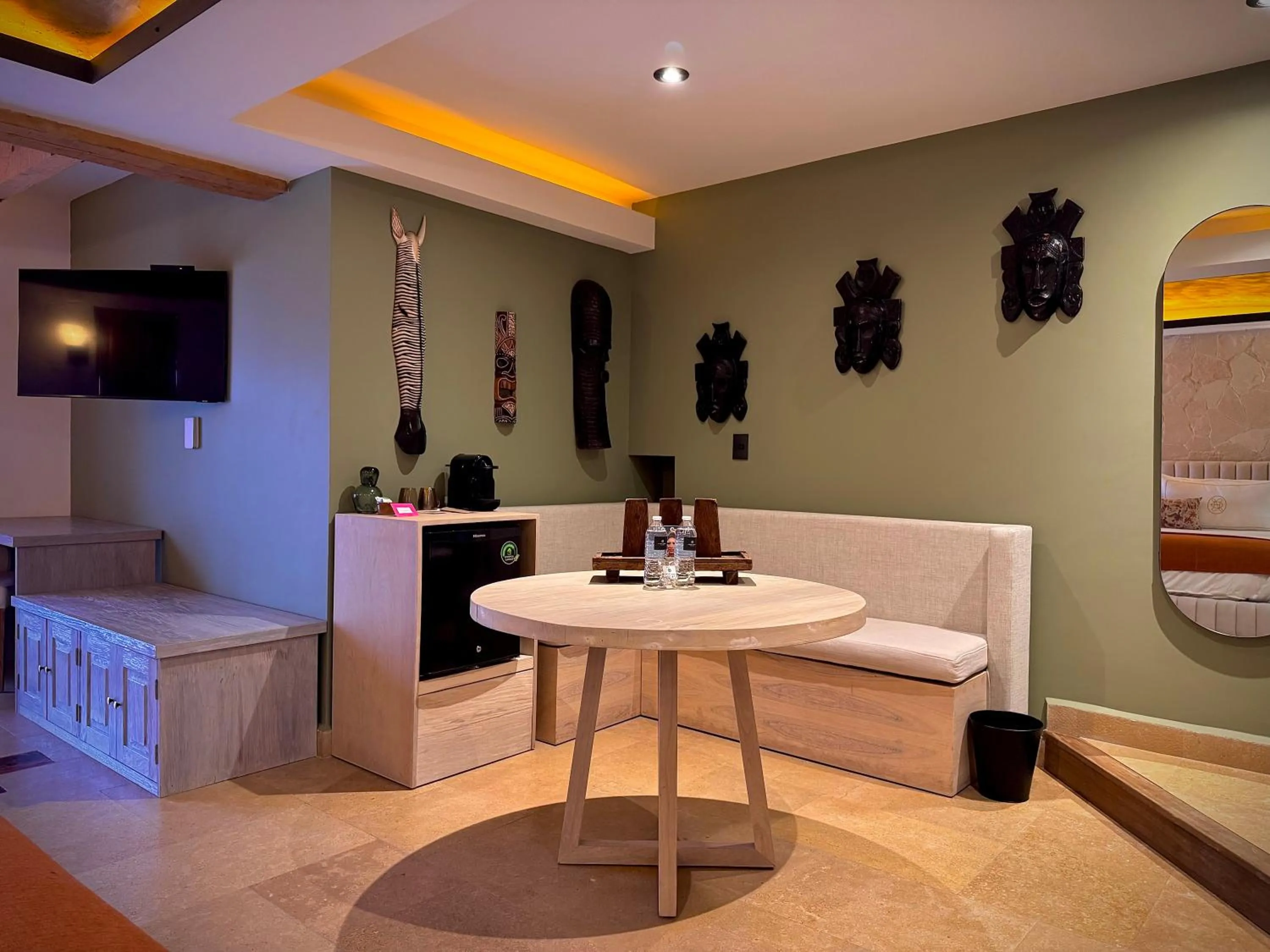 TV and multimedia in Hotel Boutique Casa Laja