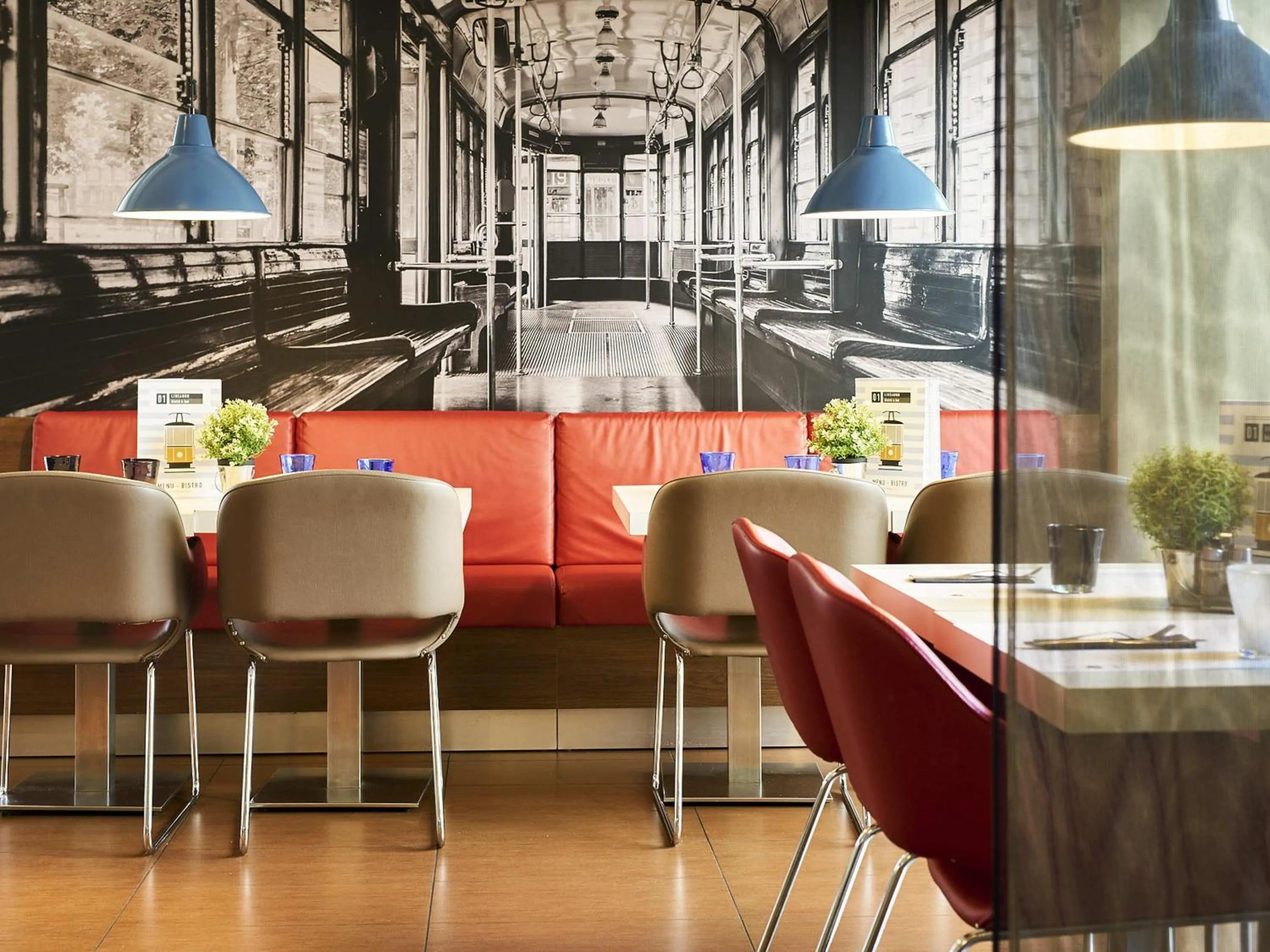 Restaurant/places to eat in Ibis Milano Centro
