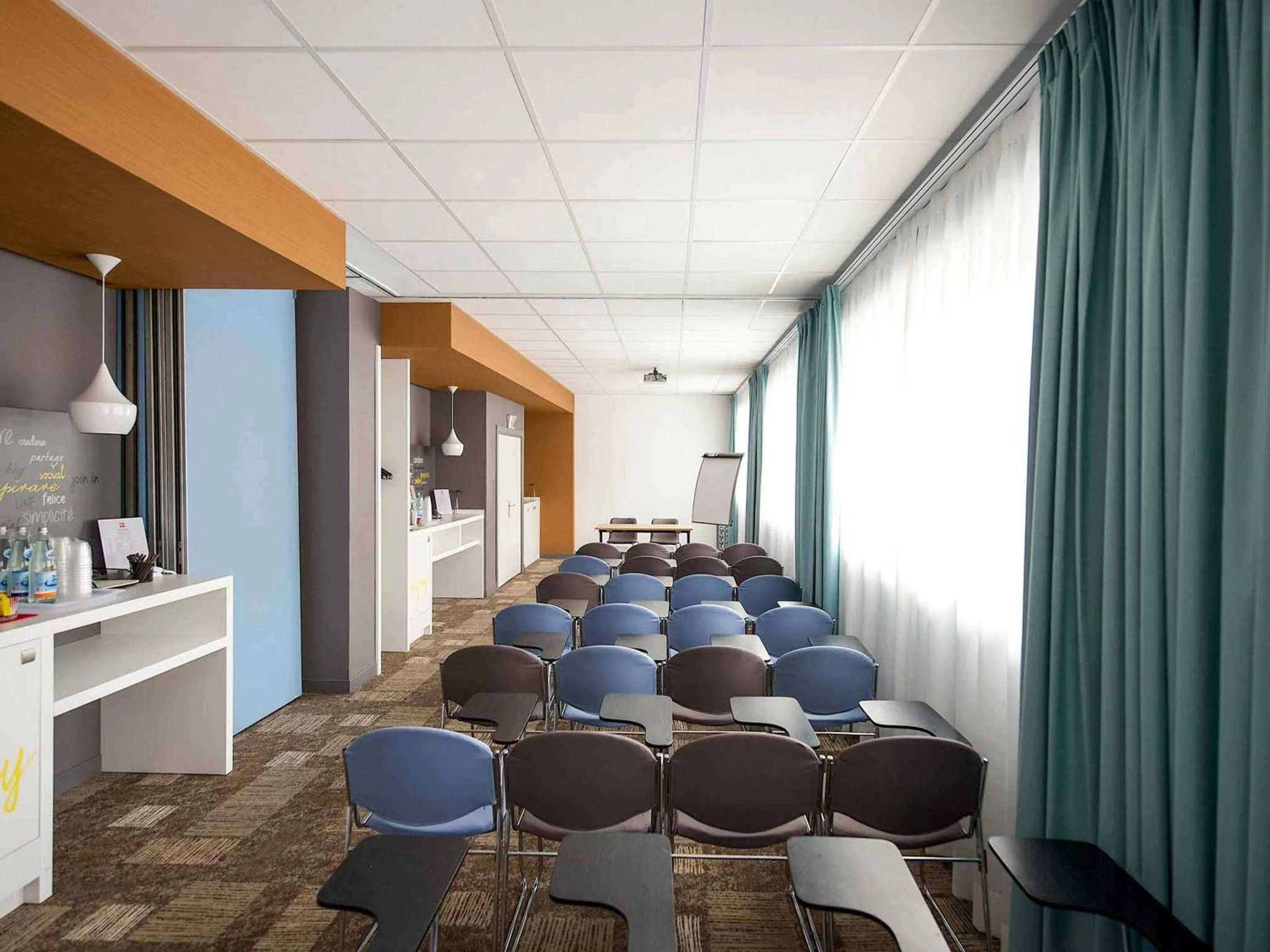 Meeting/conference room in Ibis Milano Centro