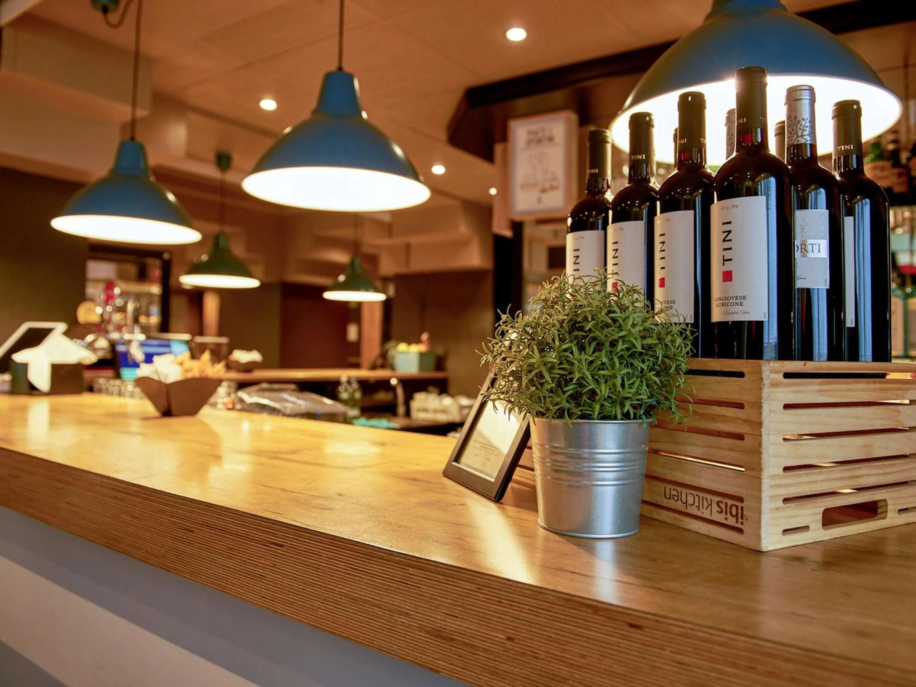 Lounge or bar in Ibis Milano Centro