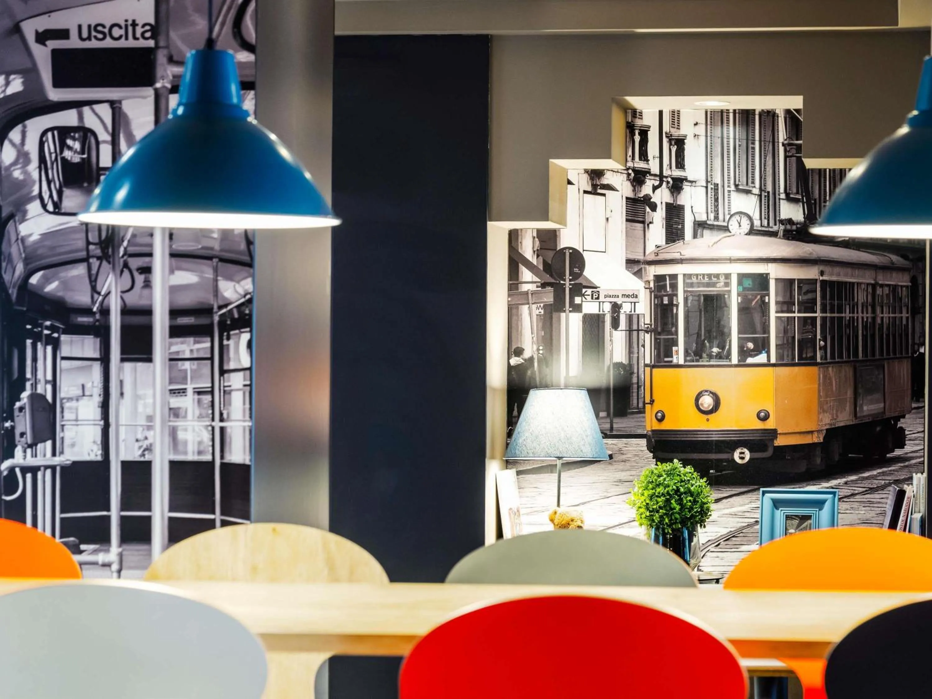 Lounge or bar in Ibis Milano Centro